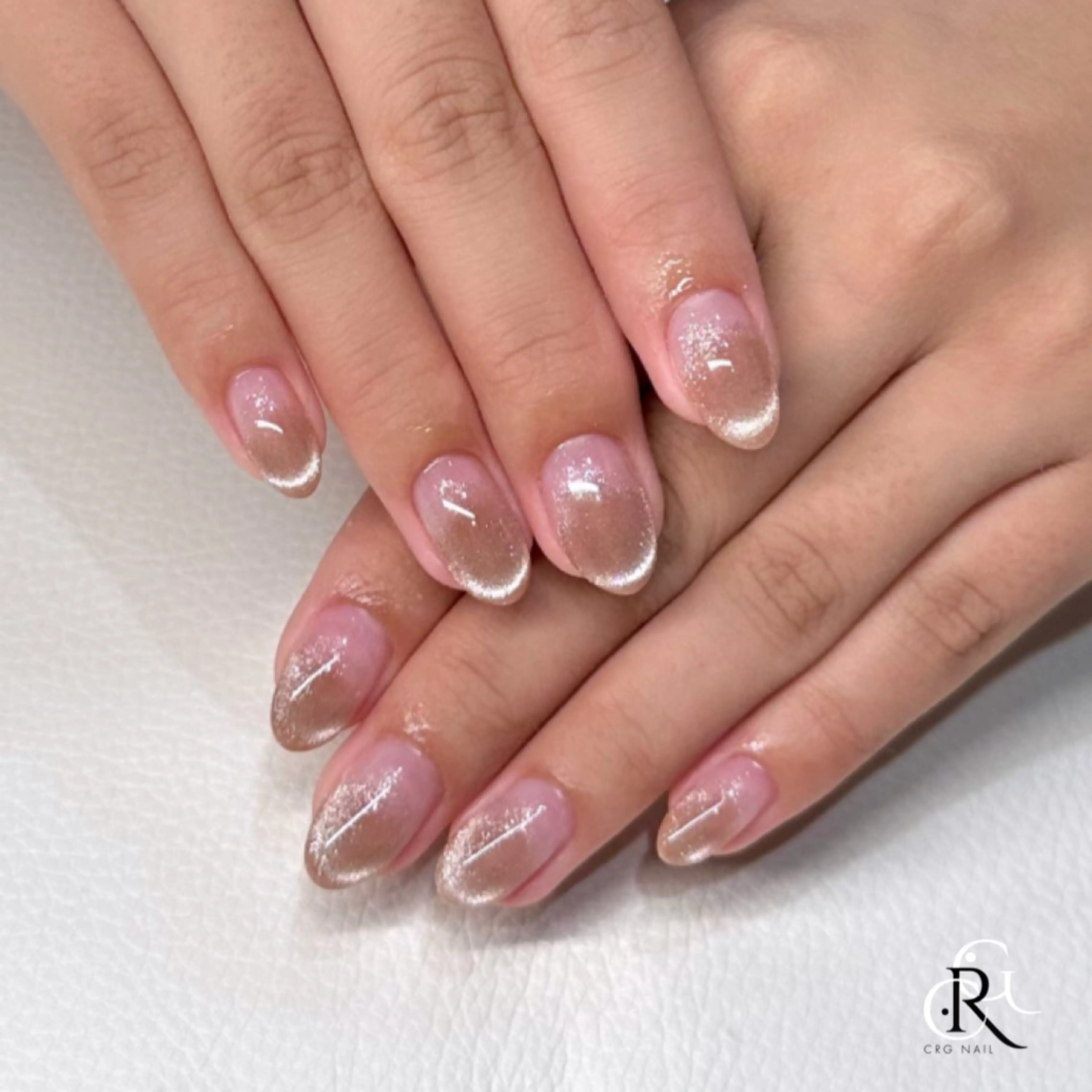 ネイル フレンチネイル マグネットネイル マグネットフレンチ ハンドネイル 美フォルム✨ CRG　RURIのネイルデザイン