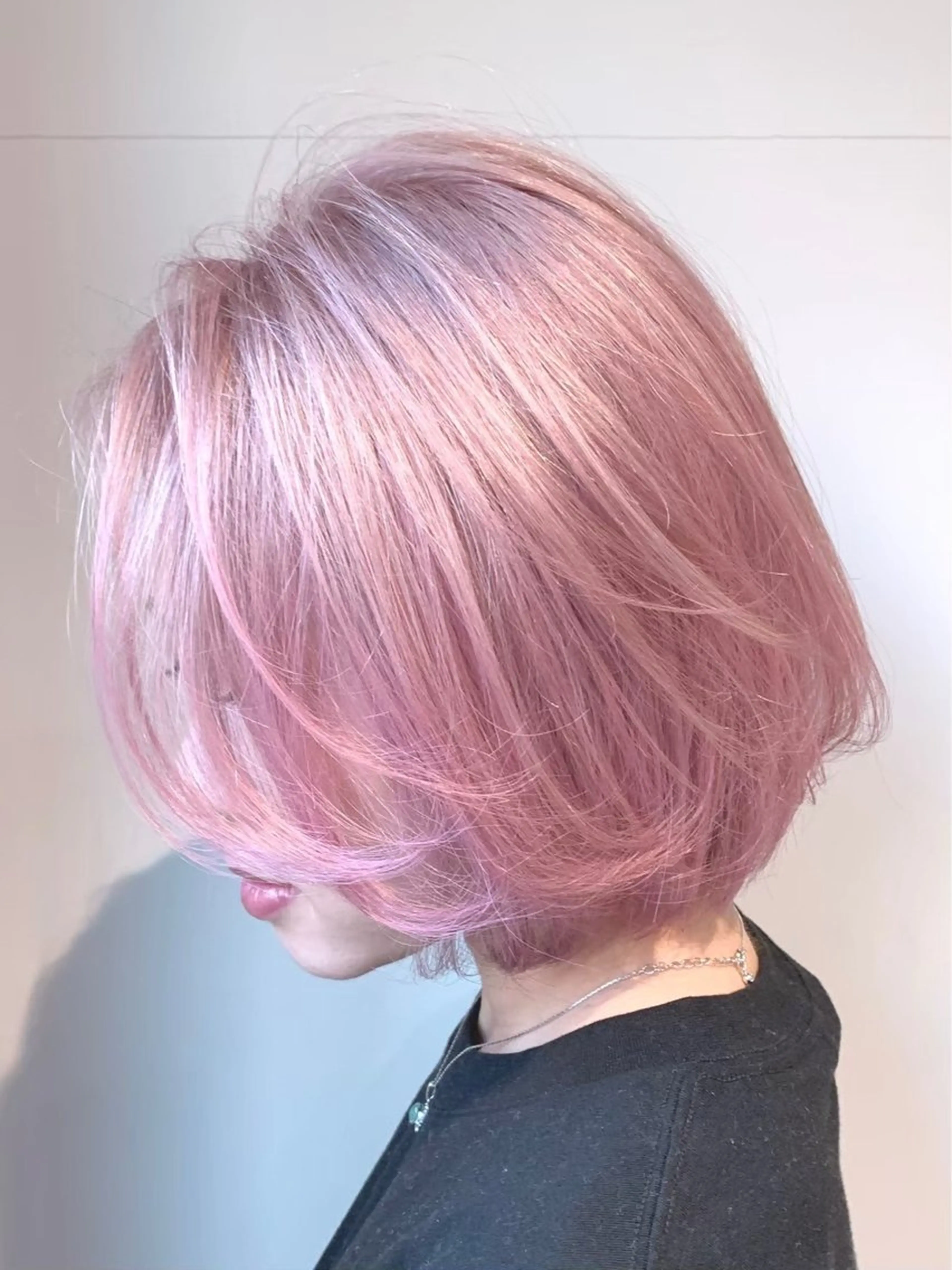 ショート カラー ピンクカラー 透明感カラー/レイヤ ーhinata.のヘアスタイル