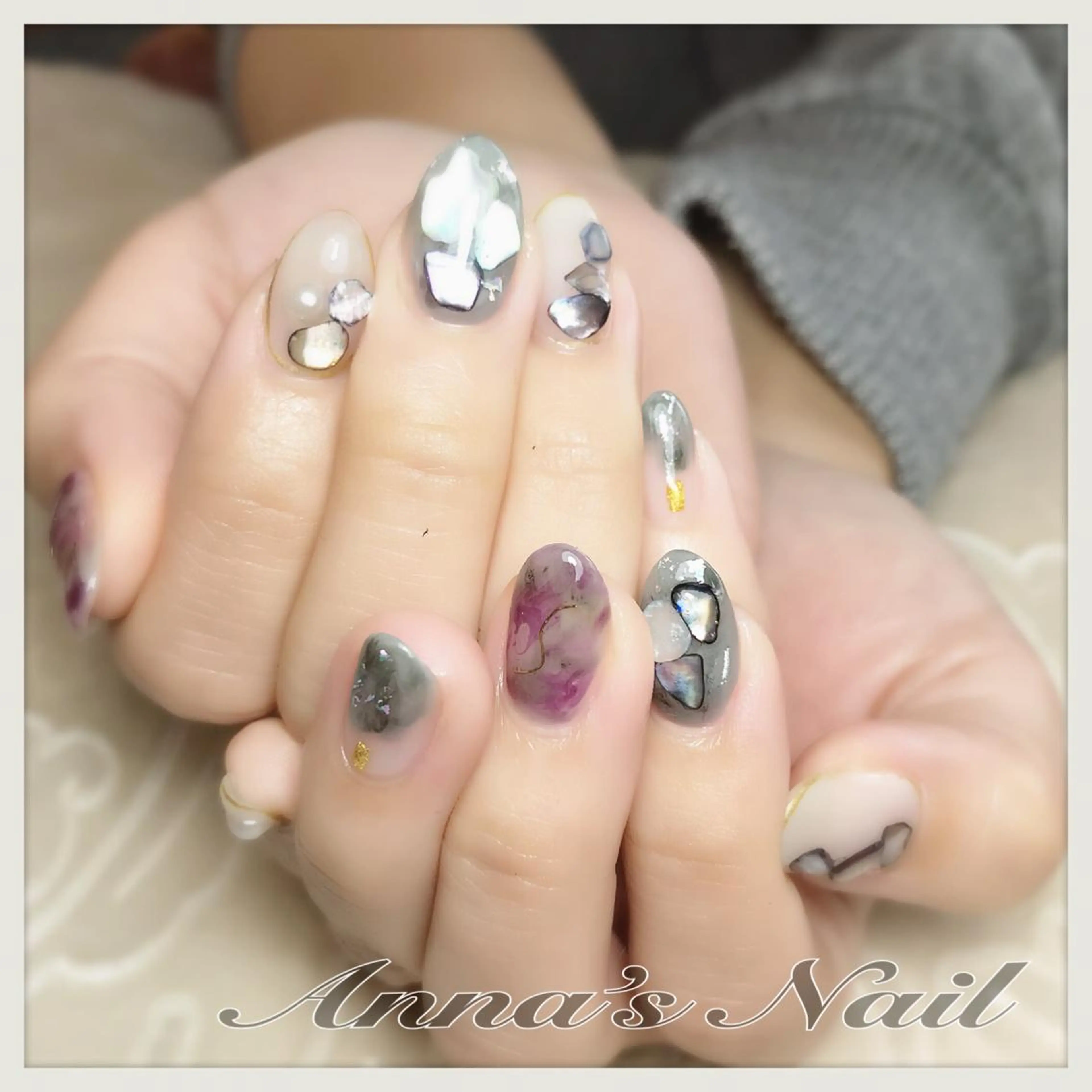 ネイル ホワイト Anna’s Nail所属・清口 杏奈のネイルデザイン