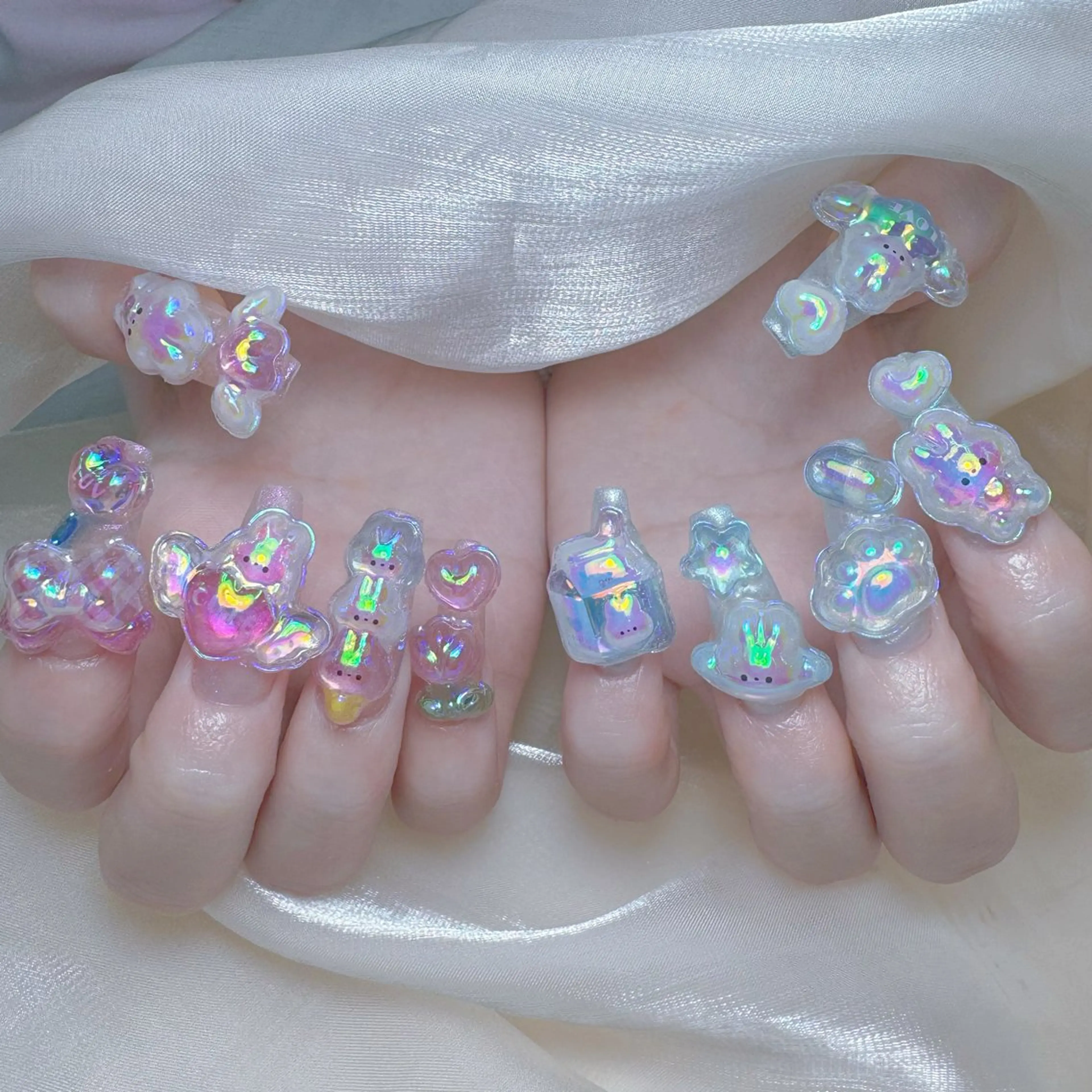 ネイル オーロラネイル フレンチネイル ハート キラキラネイル 韓国ネイル ハンドネイル Melody Nail所属・Melody  3D/スカルプ専門店のネイルデザイン