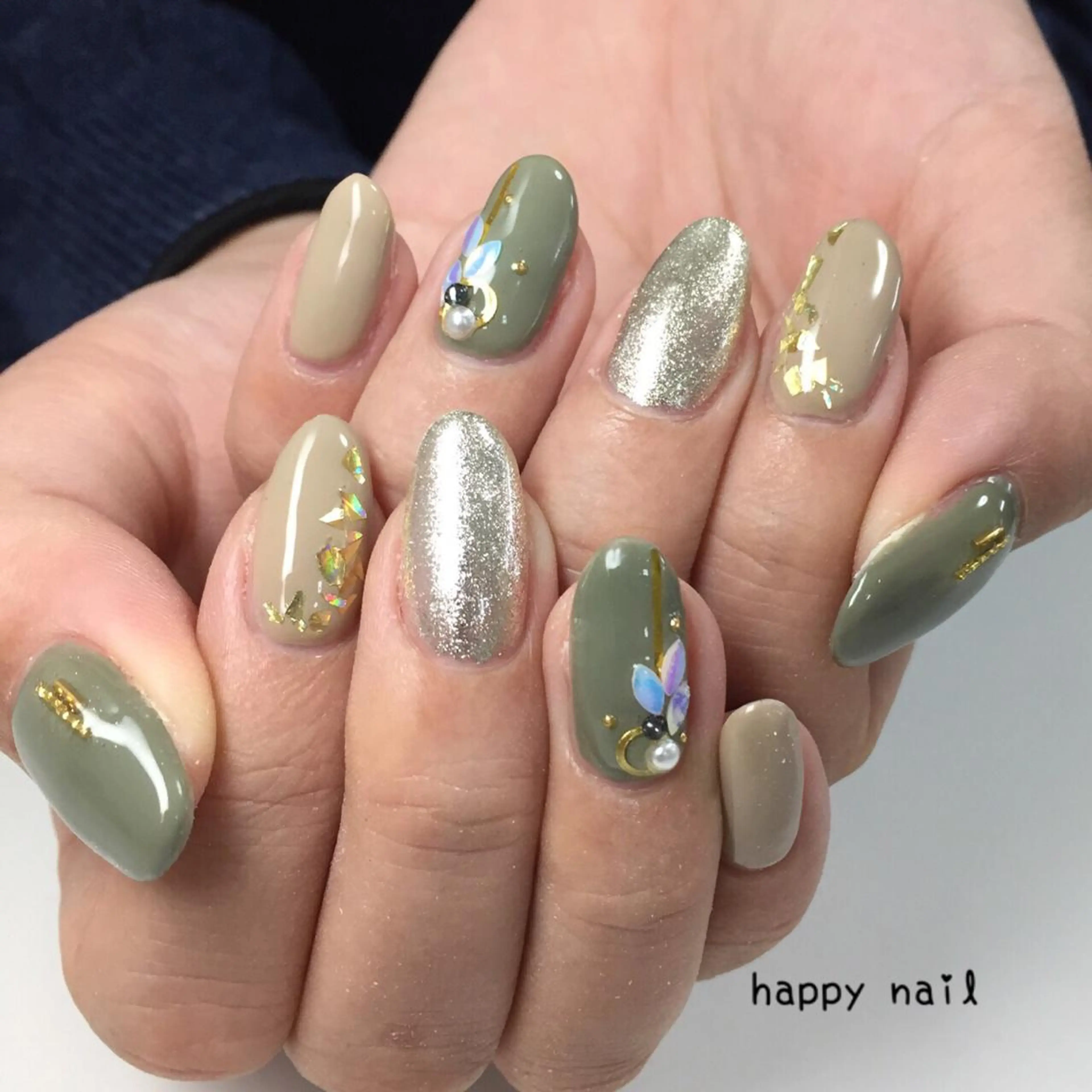 ネイル ホログラムネイル ハンドネイル 心と体が整う腸活 サロン ラクシュミーのその他イメージ