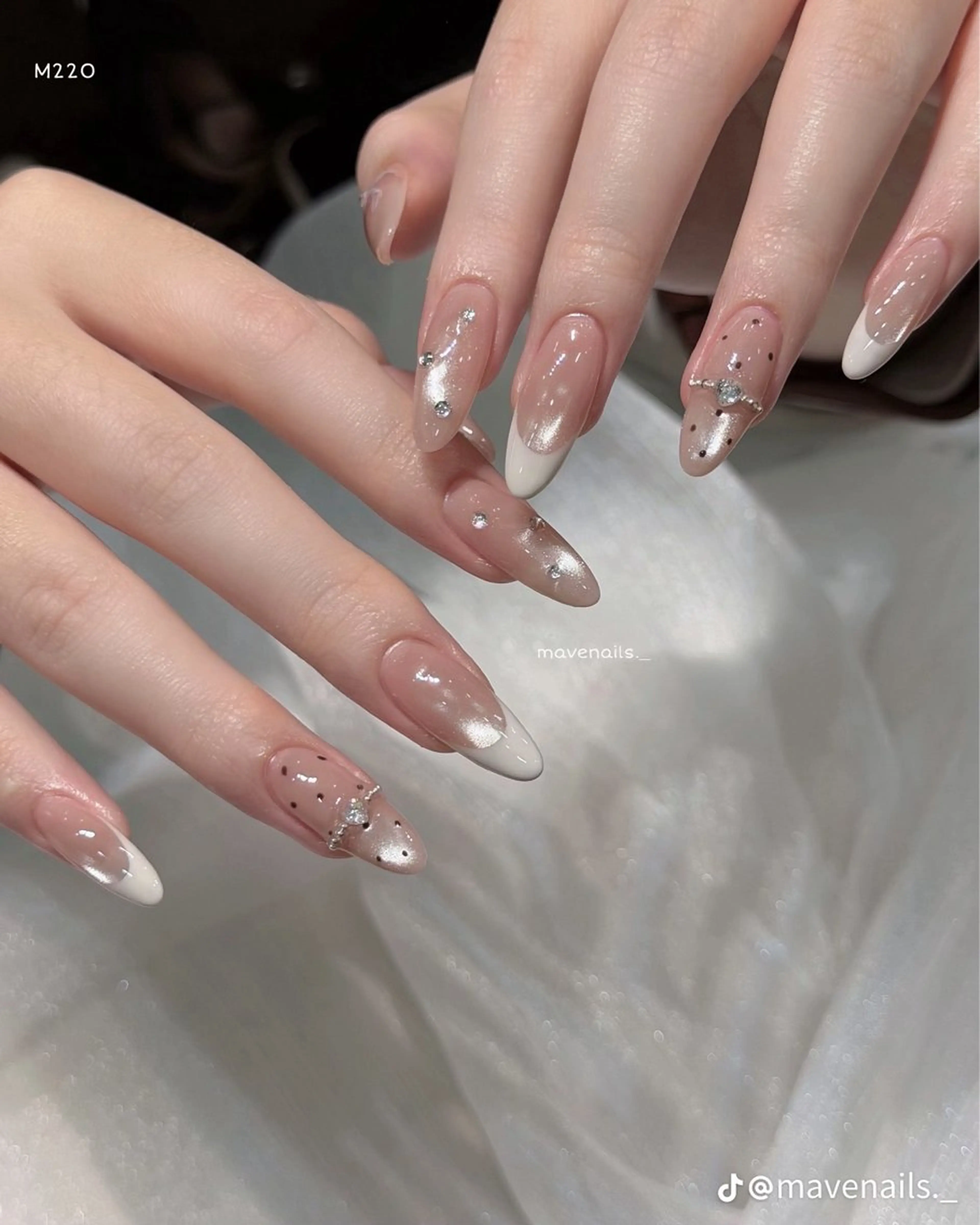 ネイル swan nail salon所属・Ami アミのネイルデザイン