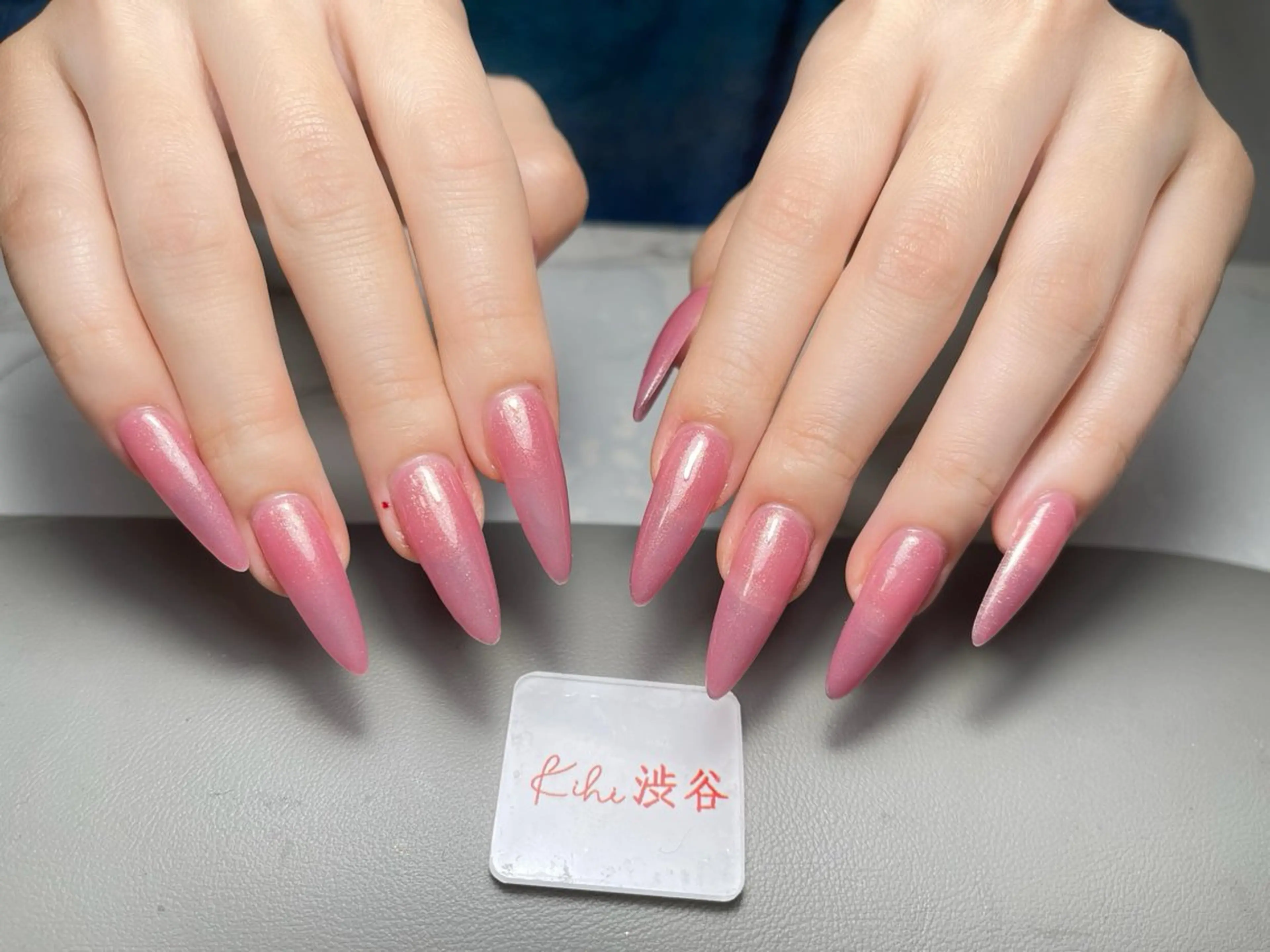 ネイル アートネイル フレンチネイル ジェルネイル グラデーション 韓国ネイル ハンドネイル 💕鈴木ユリ パラジェル/オフ無料のネイルデザイン