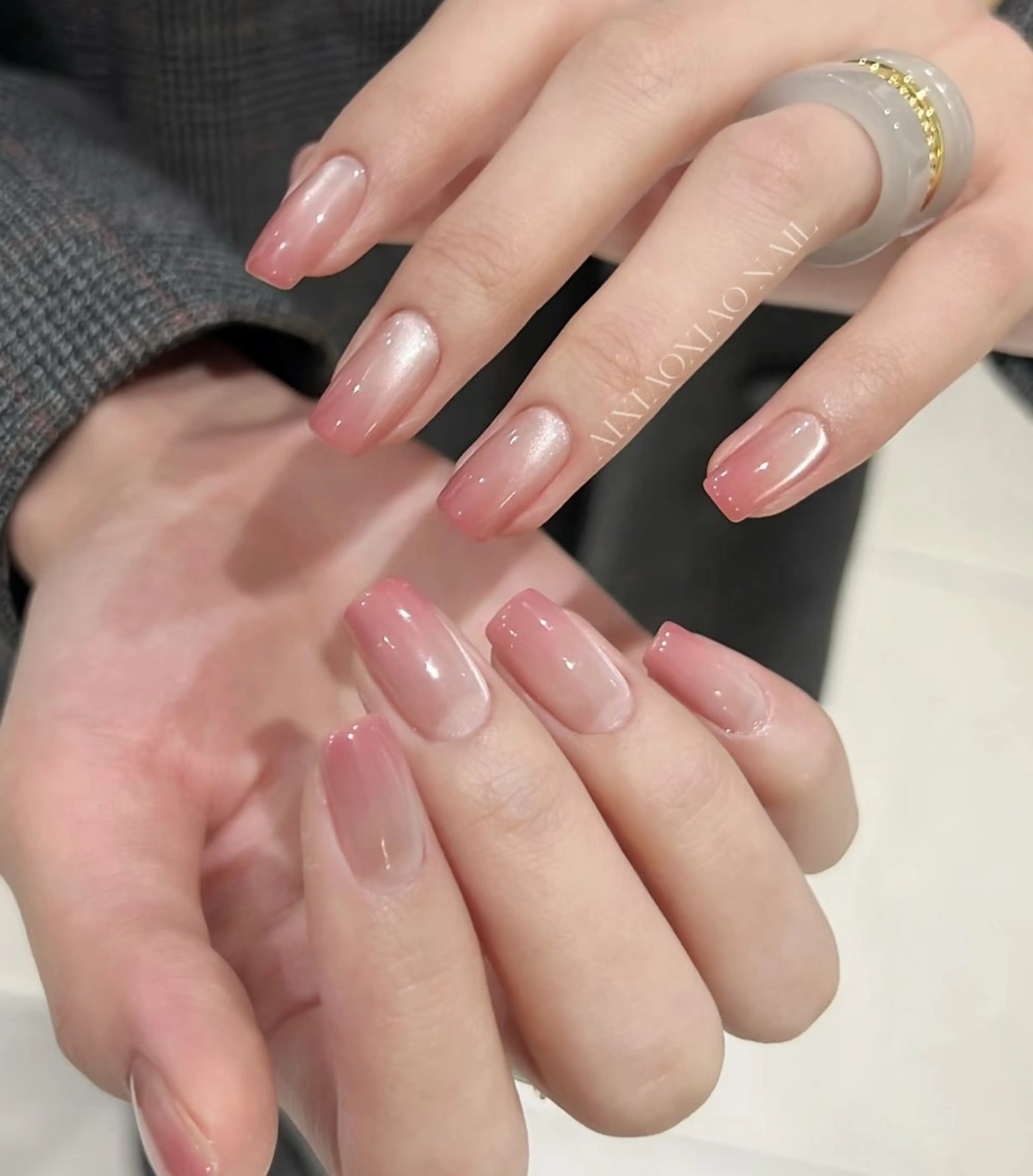 🫧🫧マグネット+カラーグラデーション🩵ソフトジェルオフ＋550円の写真