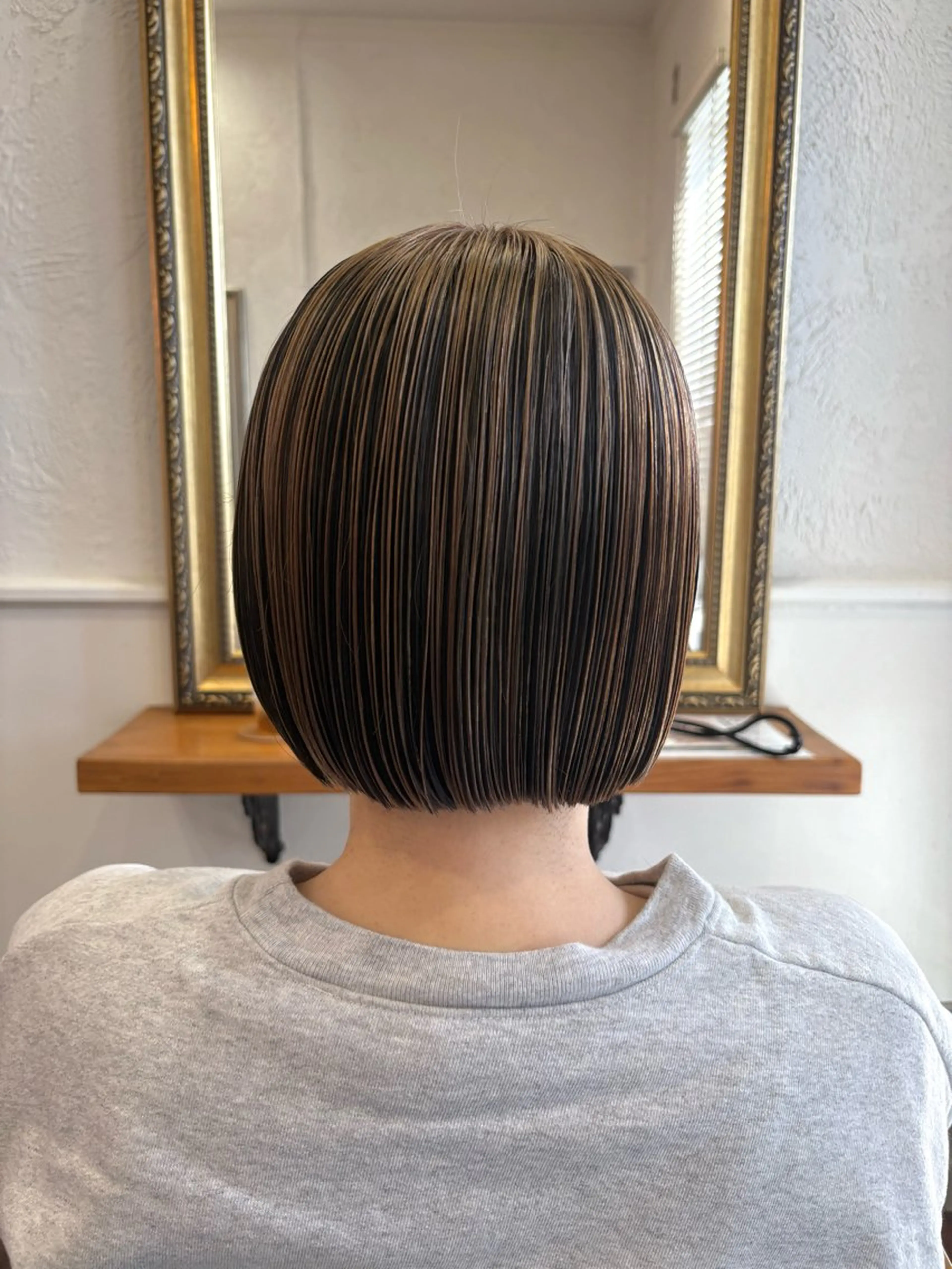 ショート カラー 江原 彩華のヘアスタイル