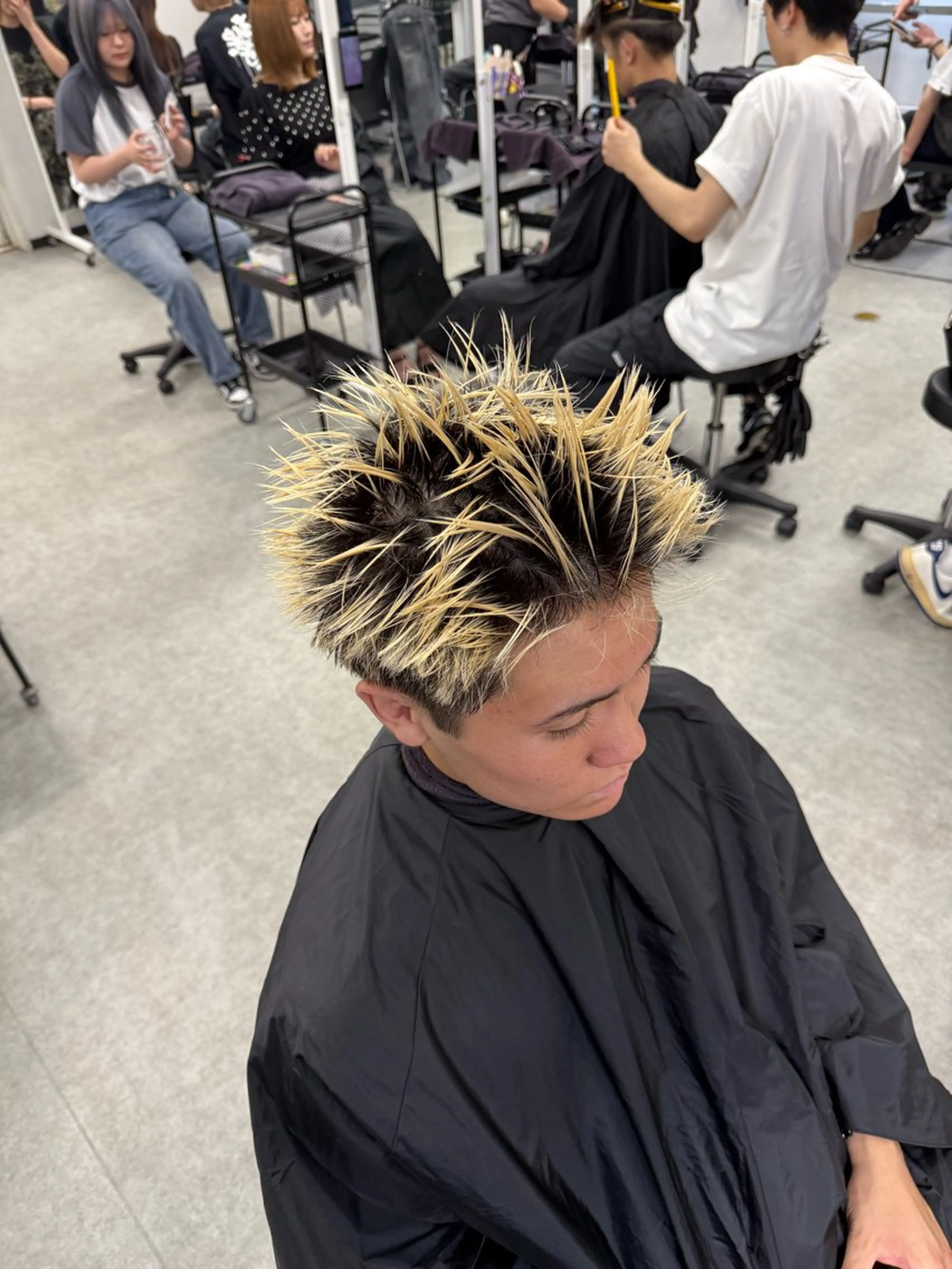 カラー メンズ クラシックスタイル 💈鈴木洵誠のヘアスタイル