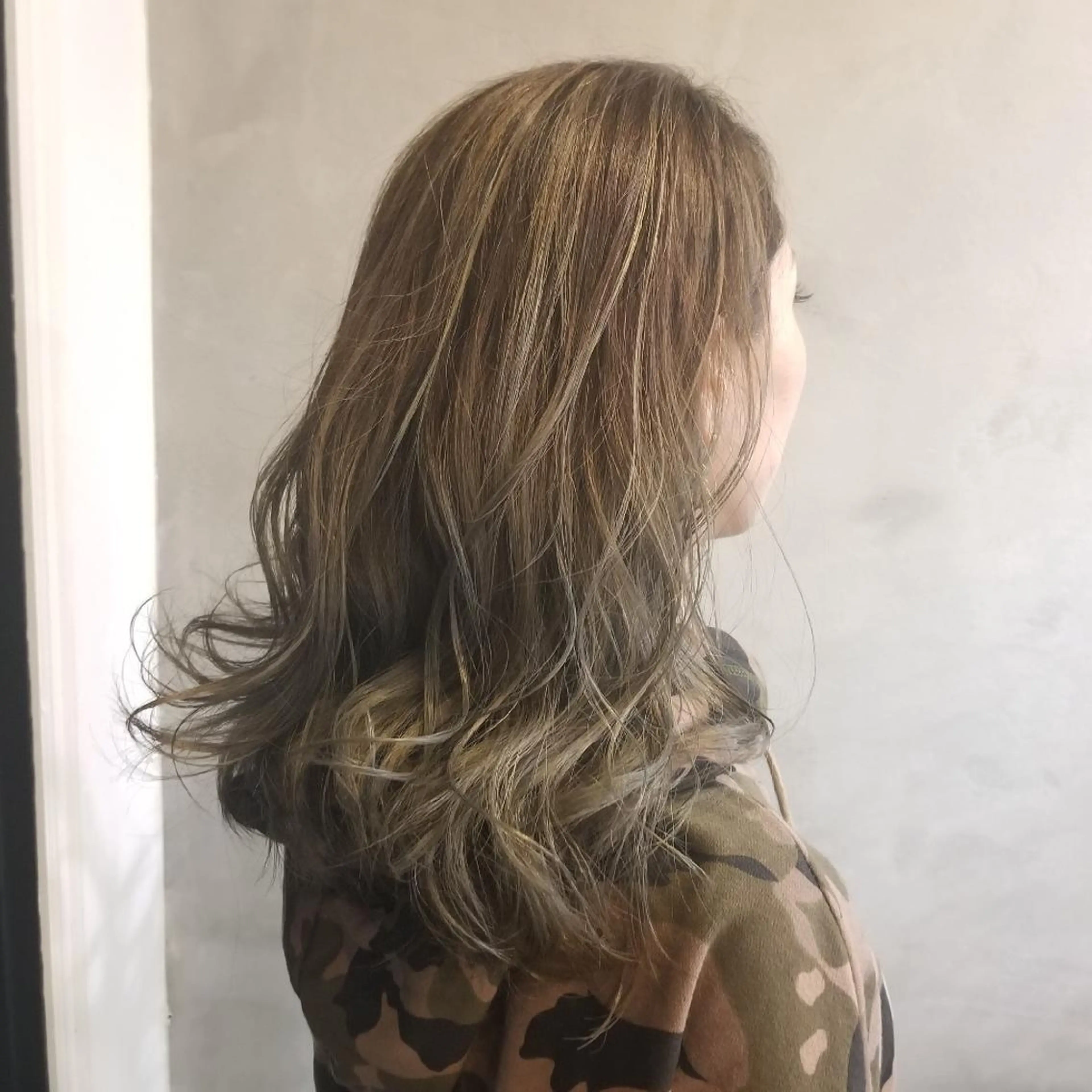 ミディアム カラー Le Lien カジのヘアスタイル