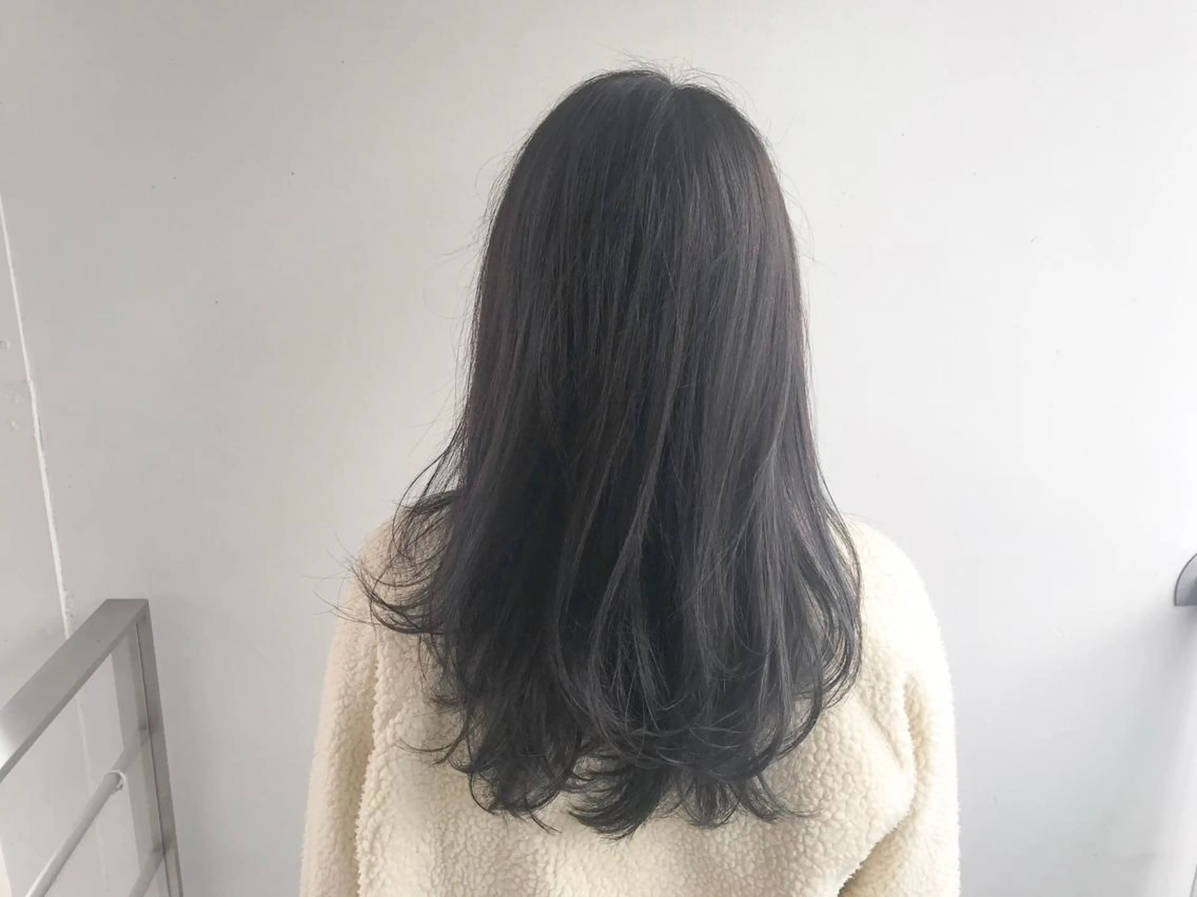 ロング カラー ショート/レイヤー なら石井知希のヘアスタイル