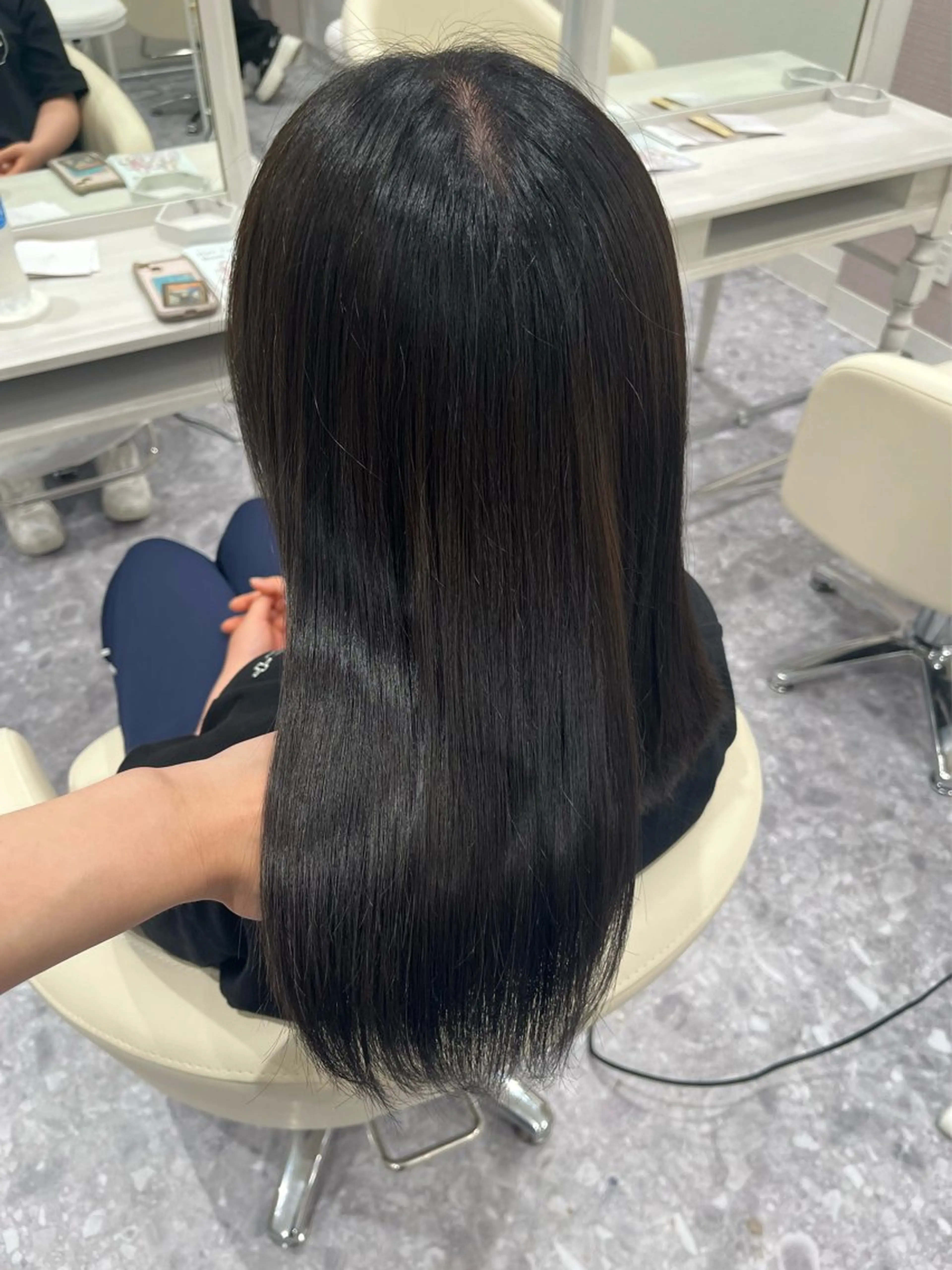 セミロング カラー ヘアアレンジ トリートメント カット ヘアカラー トリートメント 河西 楓のヘアスタイル