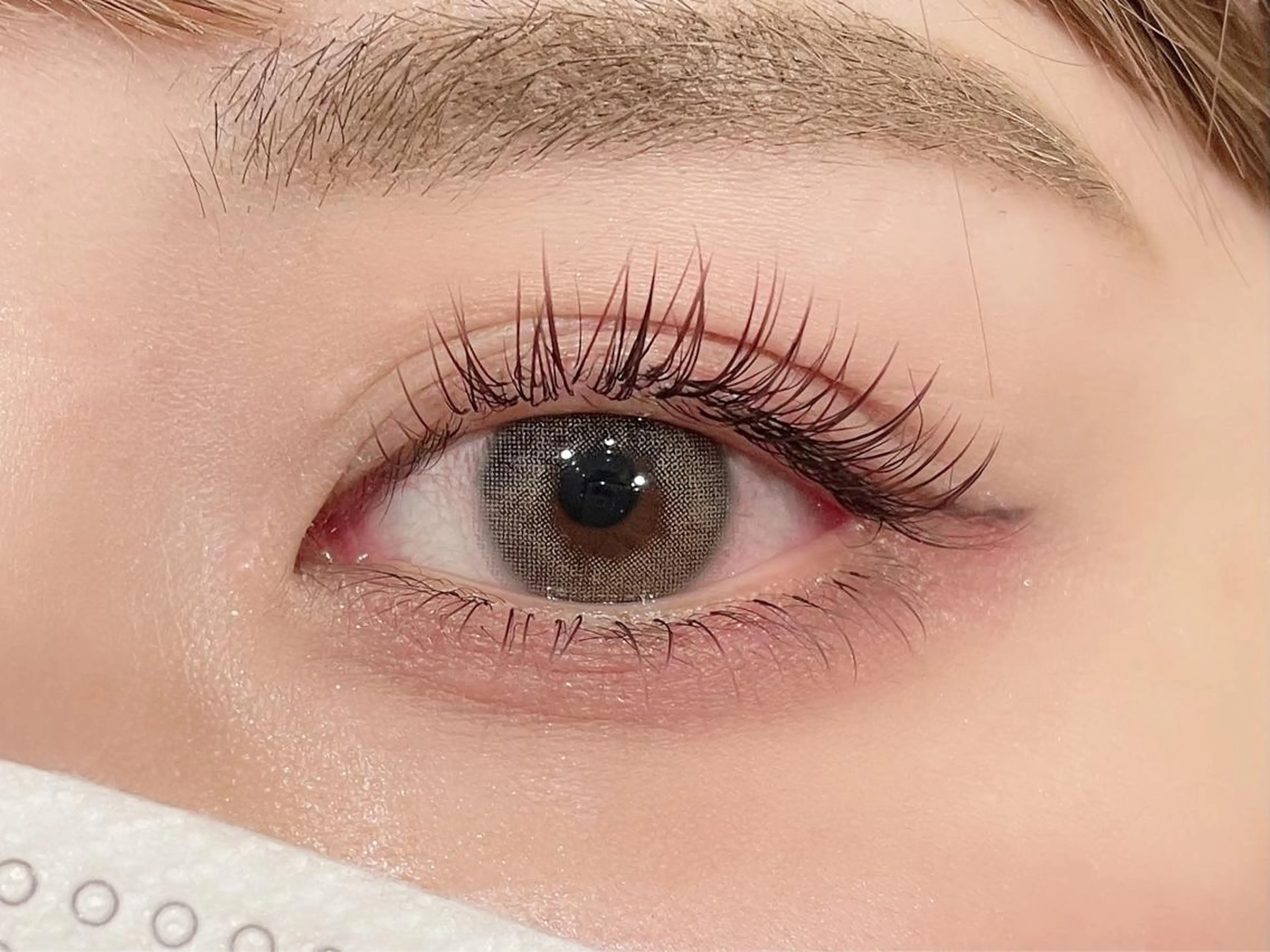 マツエク・マツパ カラーマツエク フラットラッシュ 眉毛専門店brow art上野店　阿部の眉毛・アイブロウイメージ