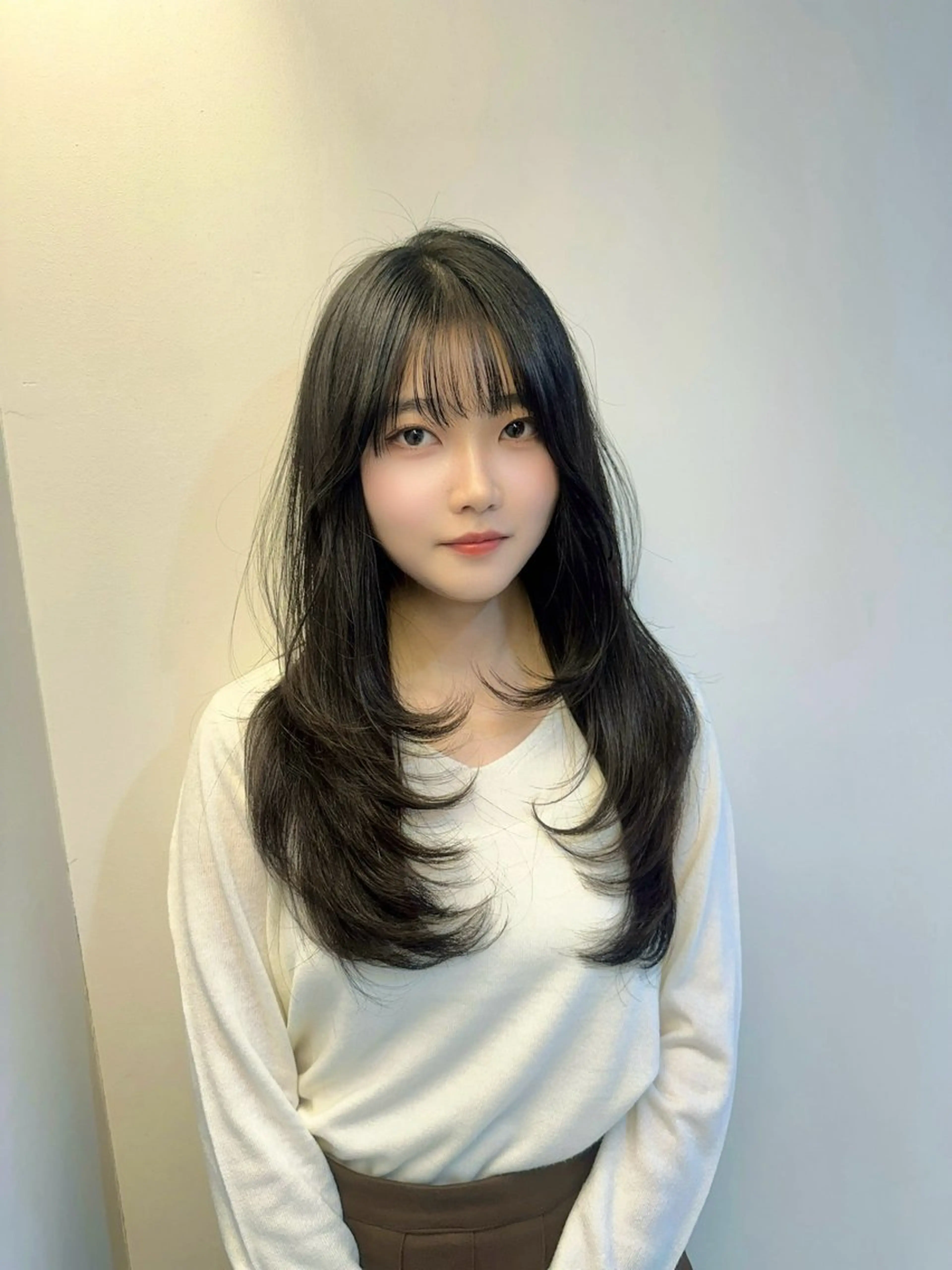 セミロング カラー 韓国風ヘア レイヤーカット カット ヘアカラー トリートメント 心斎橋/縮毛矯正 /ブリーなしWカラーのヘアスタイル