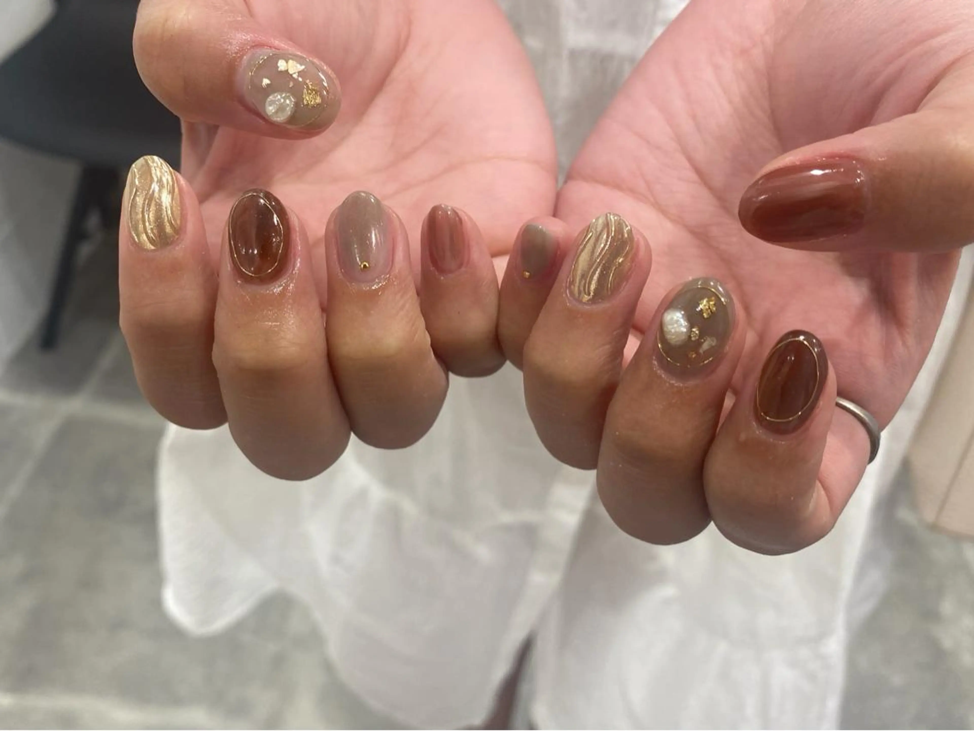 ネイル ハンドネイル NINEnami ニュアンスネイルのネイルデザイン