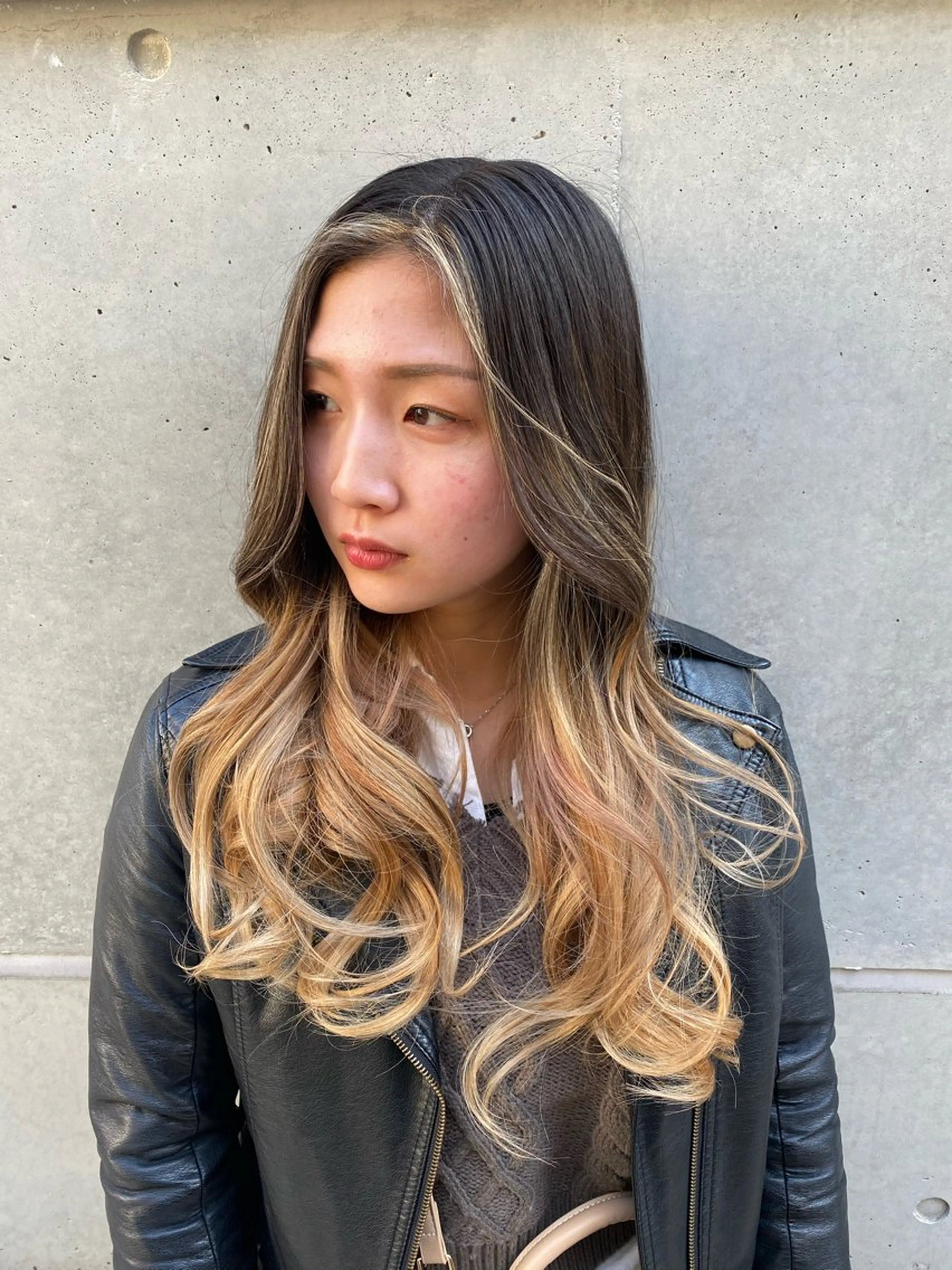 セミロング カラー パーマ ヘアアレンジ メンズ キッズ HairSignature所属・ブリーチ指名神戸 No.1美容師RENのヘアスタイル