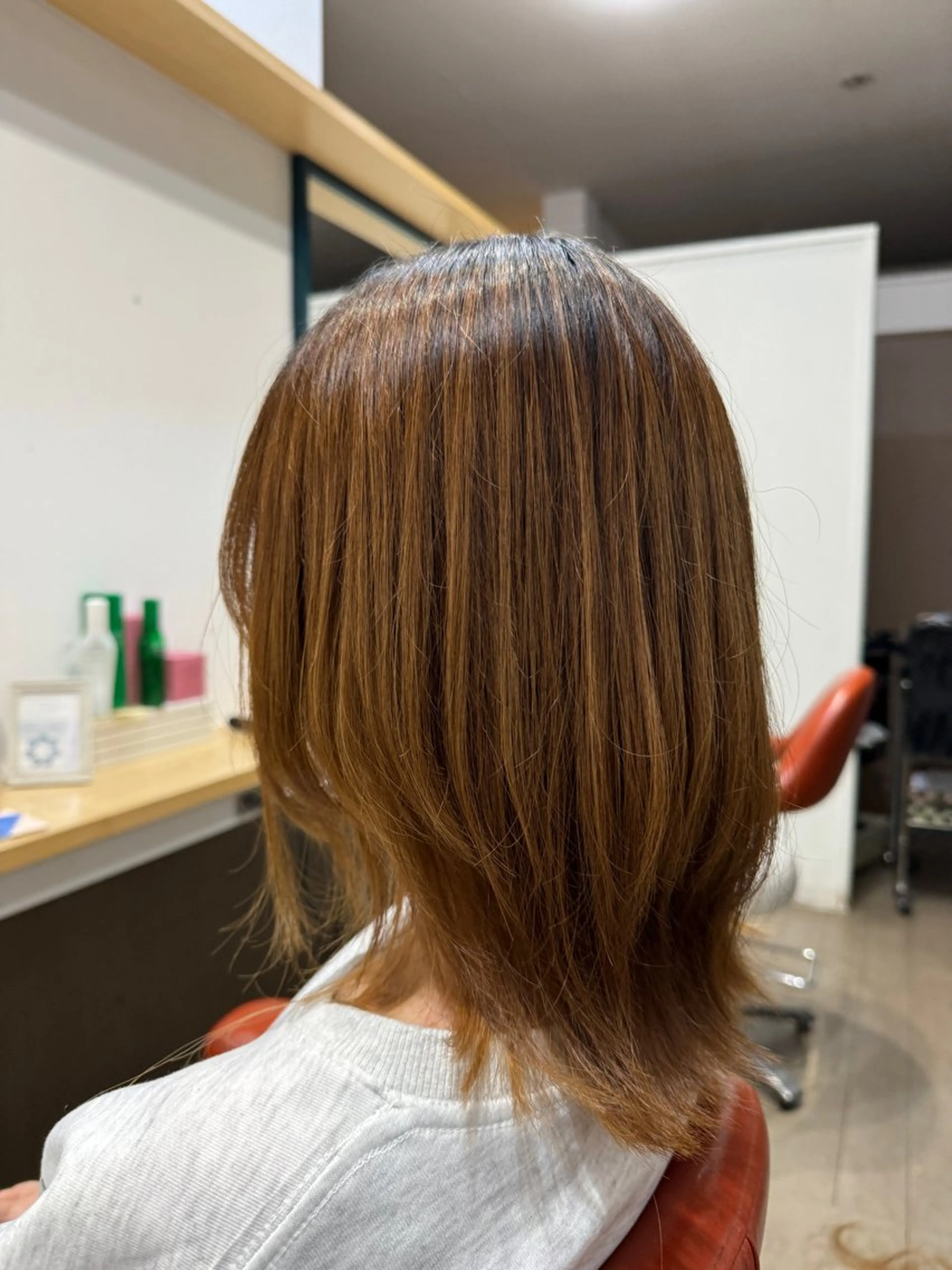 セミロング カラー カット L-Blossom北上尾所属・大塚 しおりのヘアスタイル