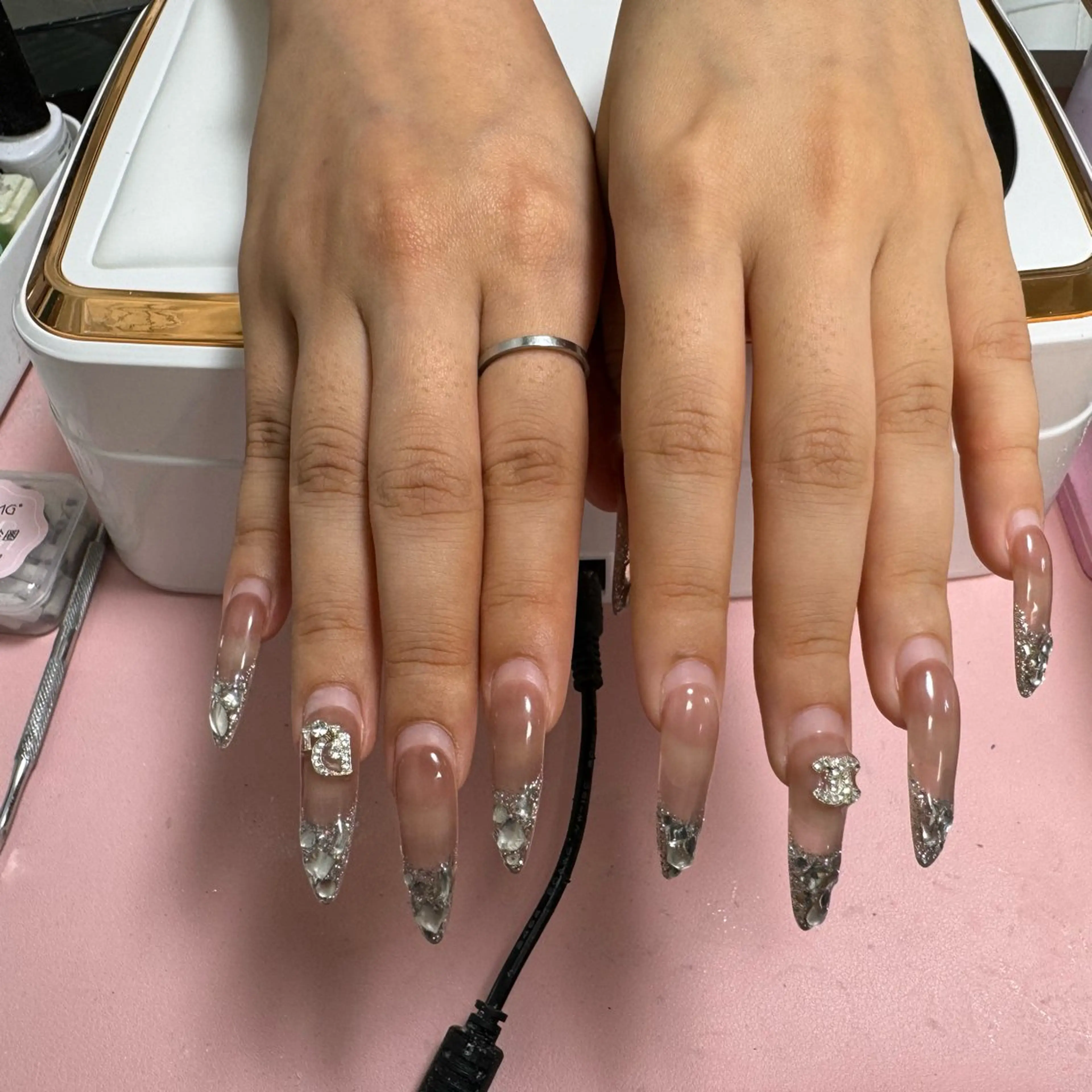 ネイル ネイルチップ Hana  NAIL所属・新宿YISInail スカルプ専門店のネイルデザイン