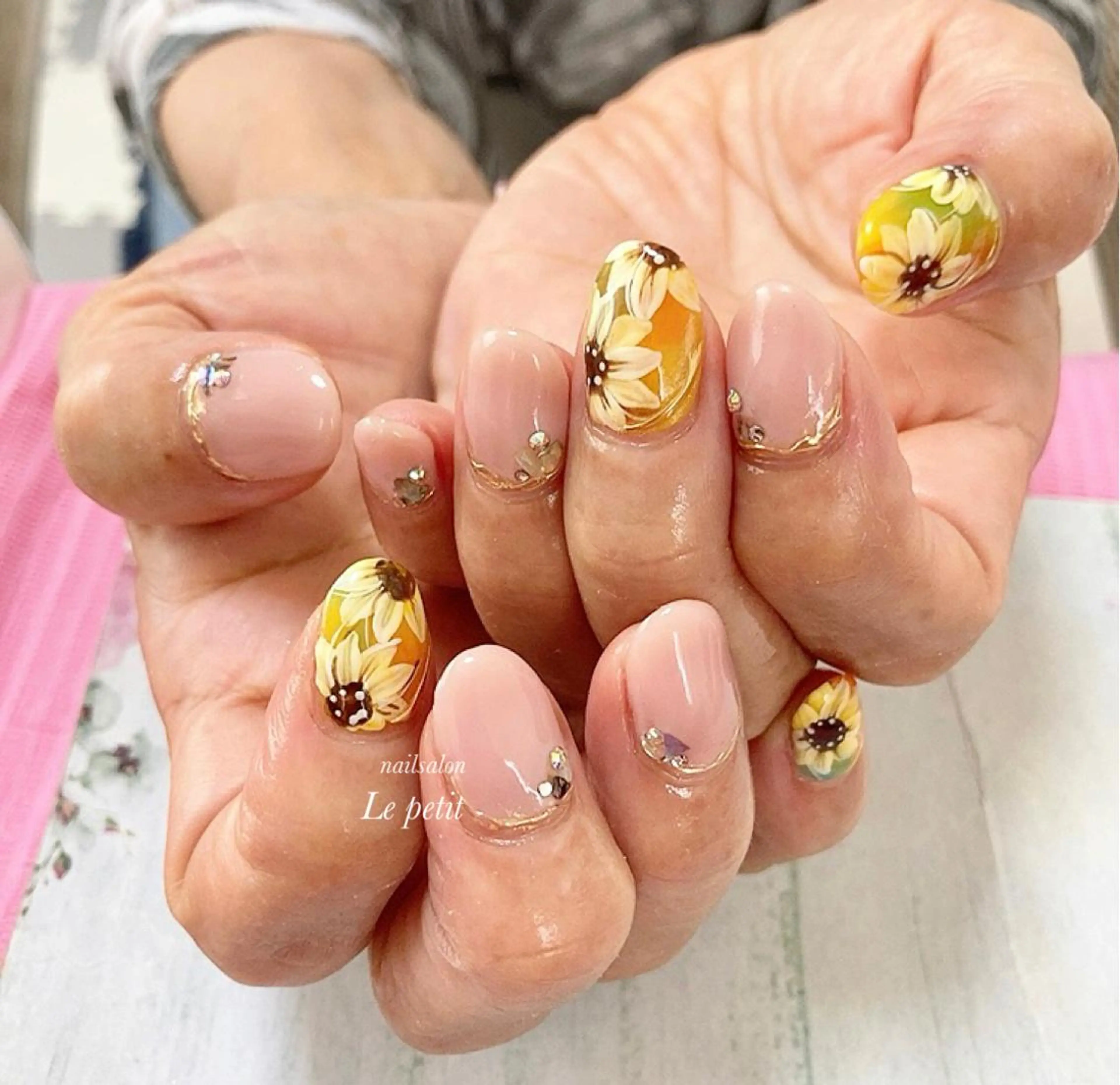 ネイル 石野 広佳のネイルデザイン