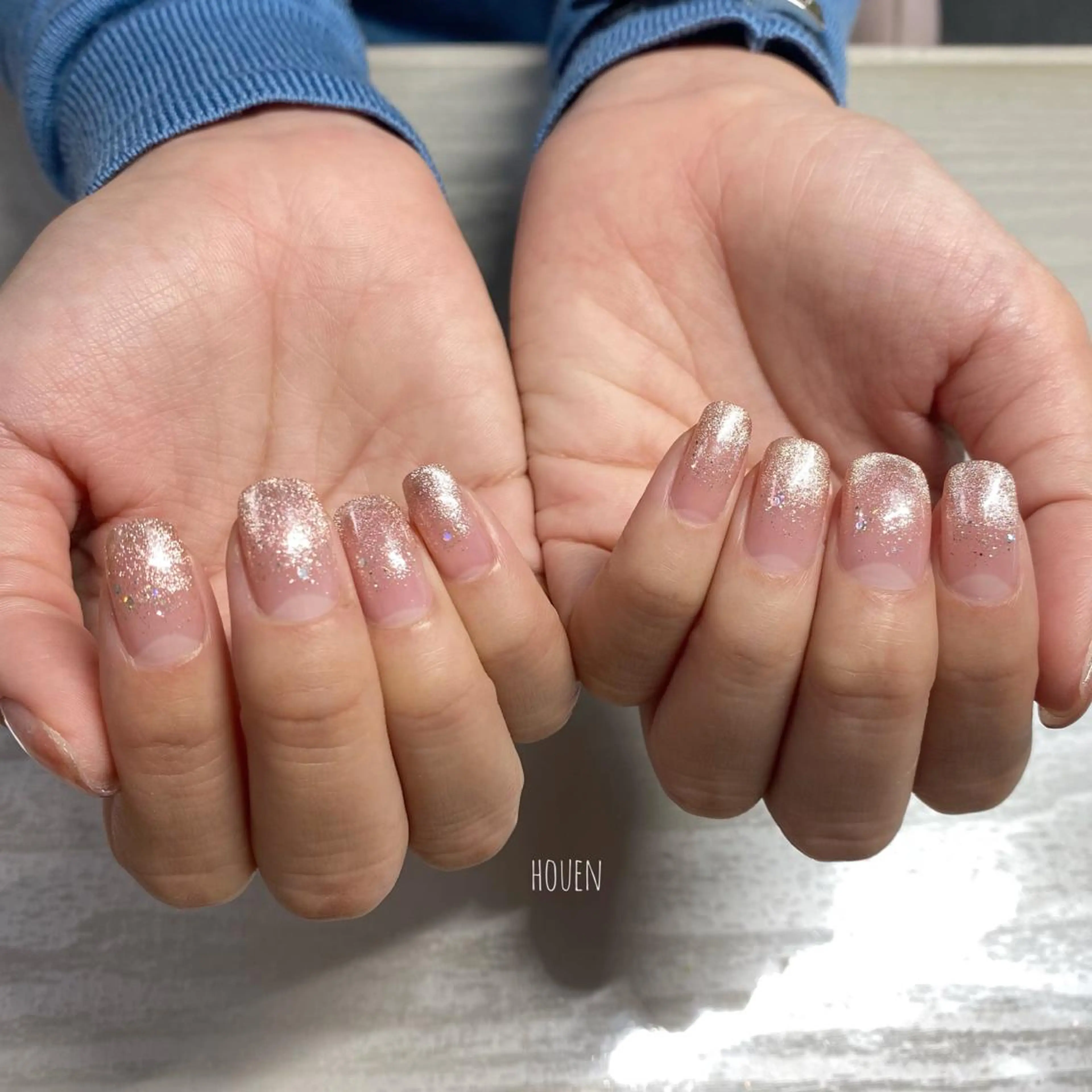 ネイル グラデーション マグネットネイル I P'ink nail salon所属・I pinknail 韓国風·持ち込み専門のネイルデザイン