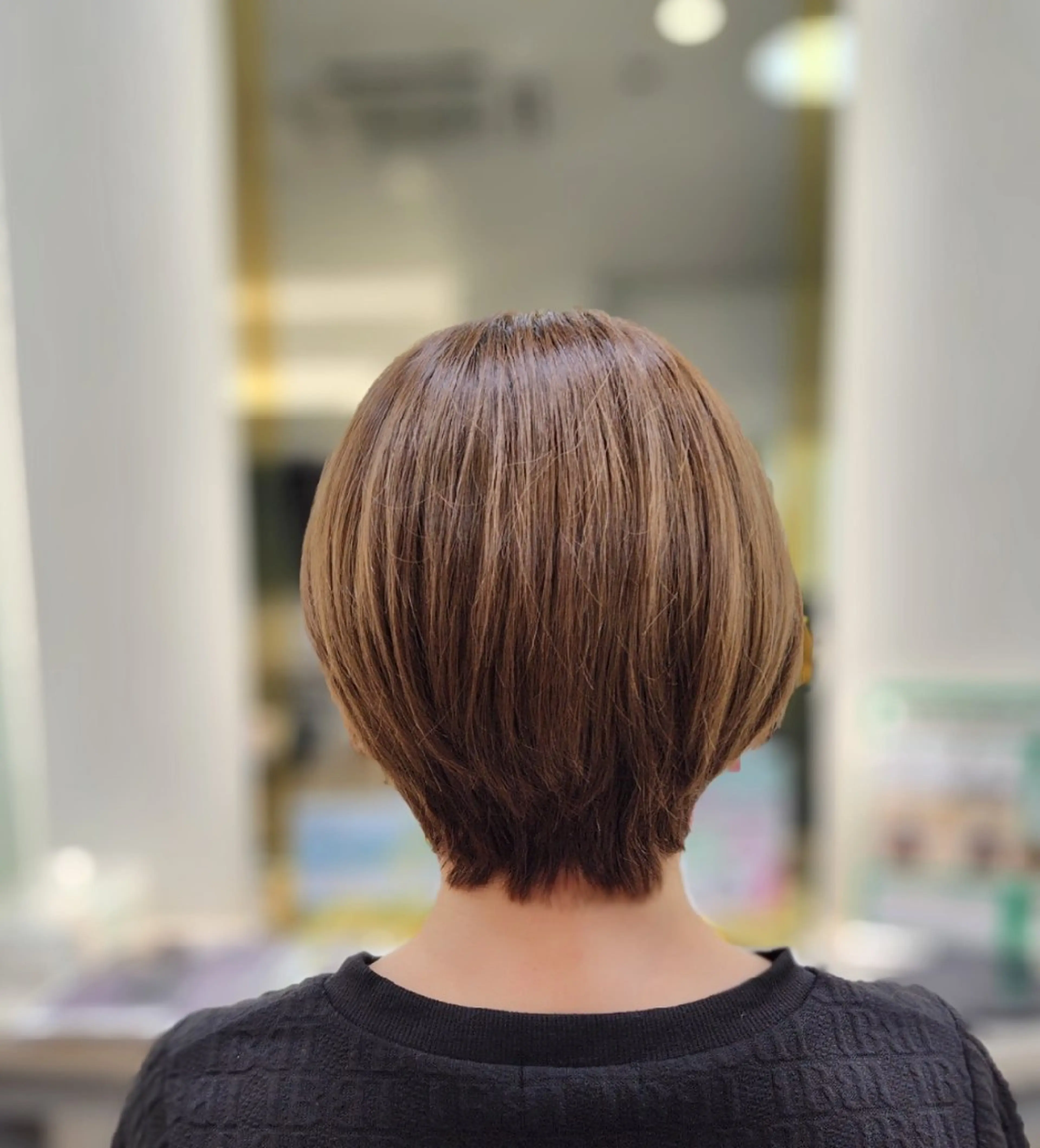 ショート カラー 鈴木 千賀のヘアスタイル