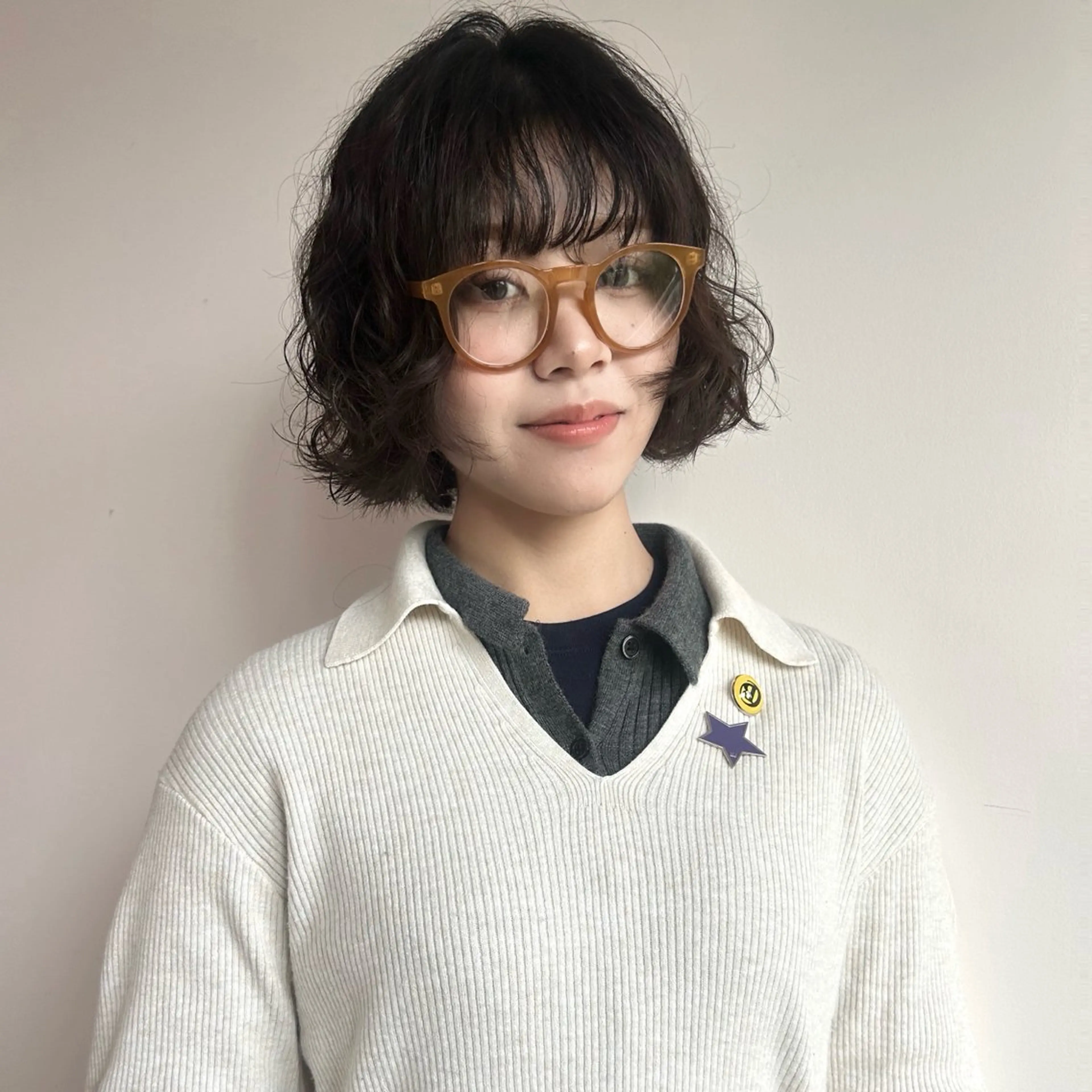 ミディアム カラー パーマ ミディアムパーマ カット ヘアカラー パーマ 伊藤ほのか /ショート/パーマのヘアスタイル