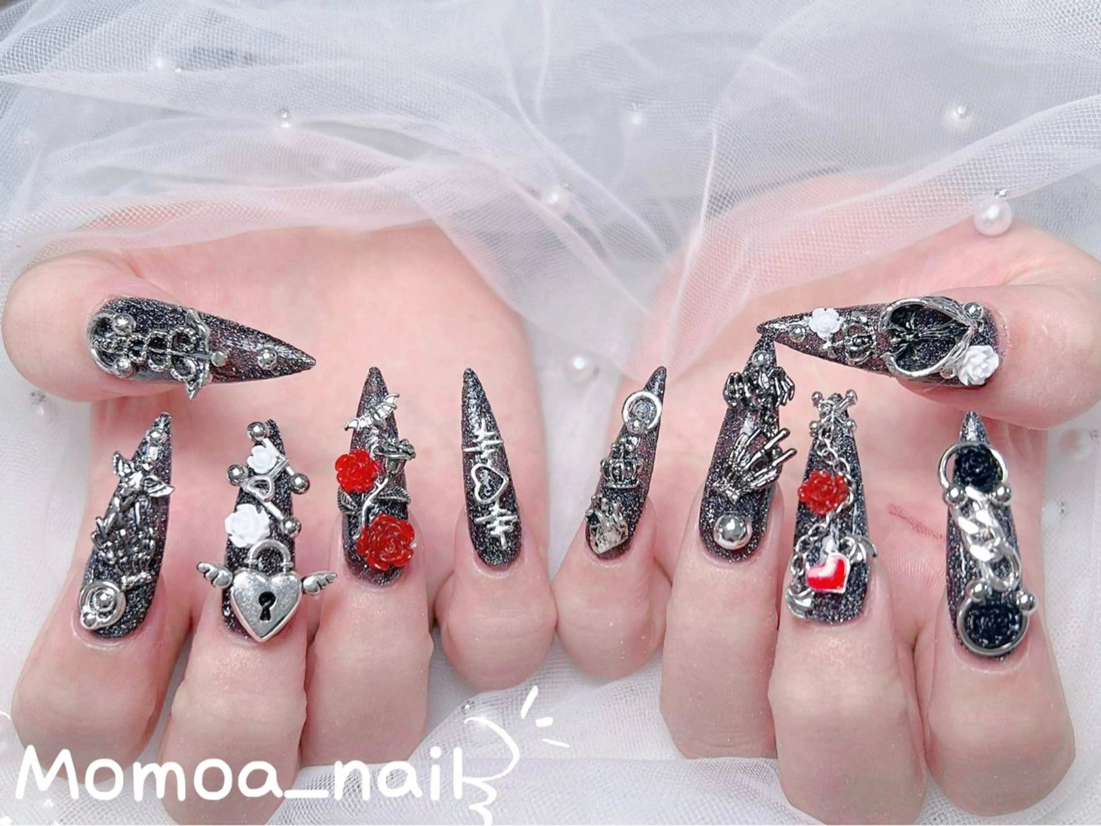 ネイル 成人式 ロングネイル マグネットネイル 大理石ネイル(マーブル) リボン ハンドネイル MoMoA Nail ネイル長さ出し専門店のネイルデザイン