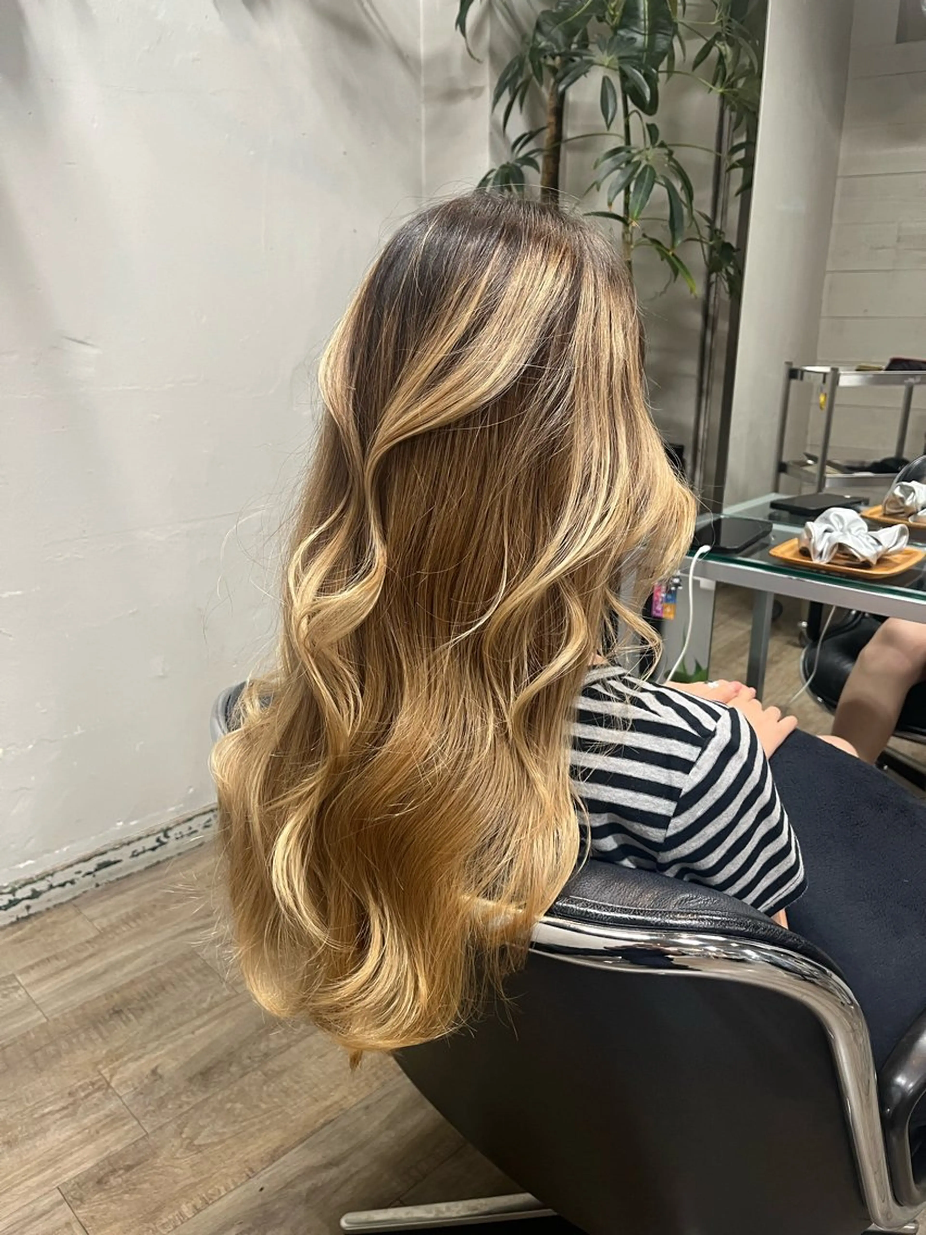 ロング JIN/暖色カラー /髪質改善/艶髪のヘアスタイル