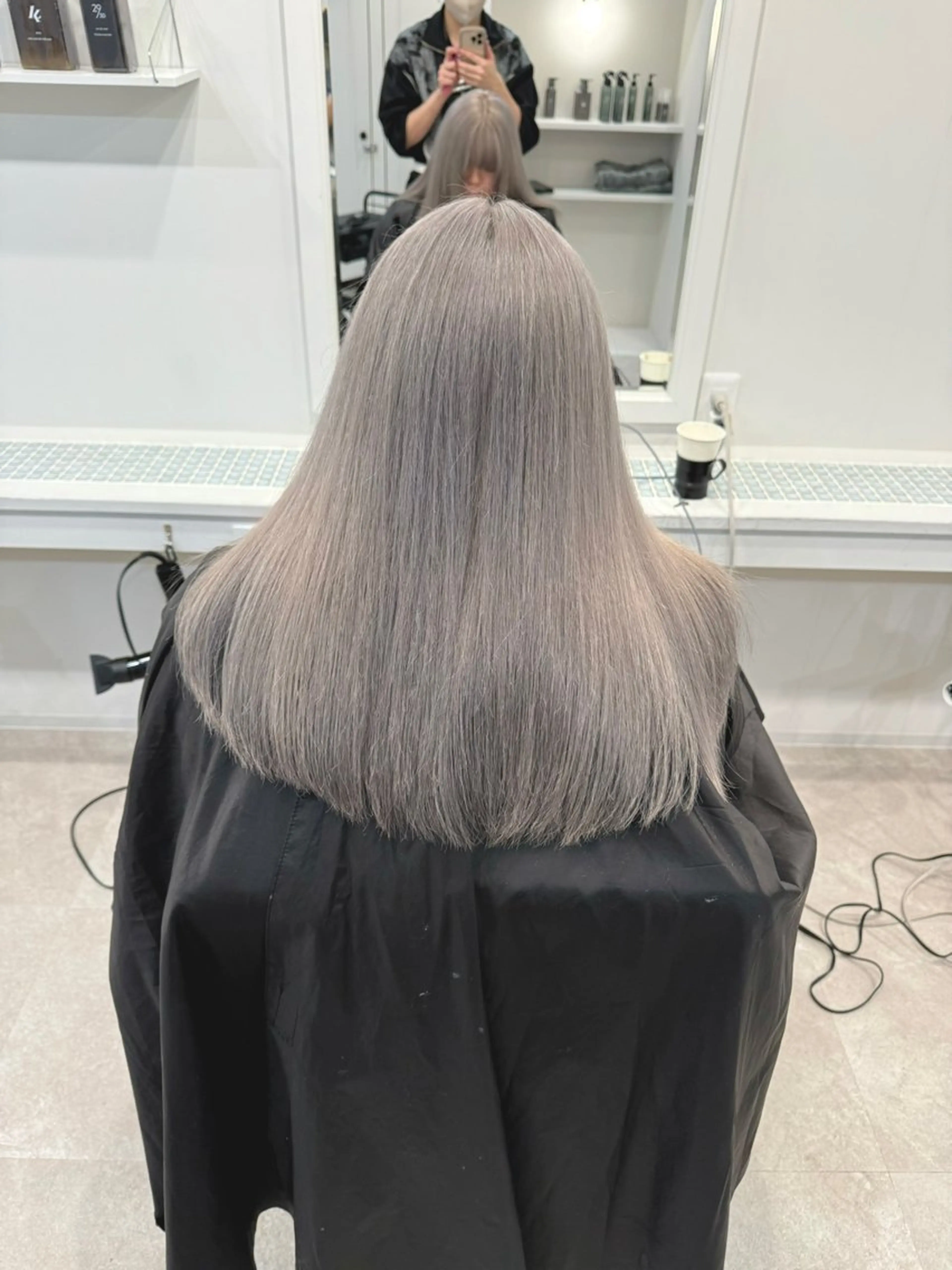 セミロング カラー ヘアアレンジ ブリーチ ケアブリーチ グレージュ SALOWIN京都河原町Suite店所属・外国人風レイヤー/ ハイトーンSHUのヘアスタイル