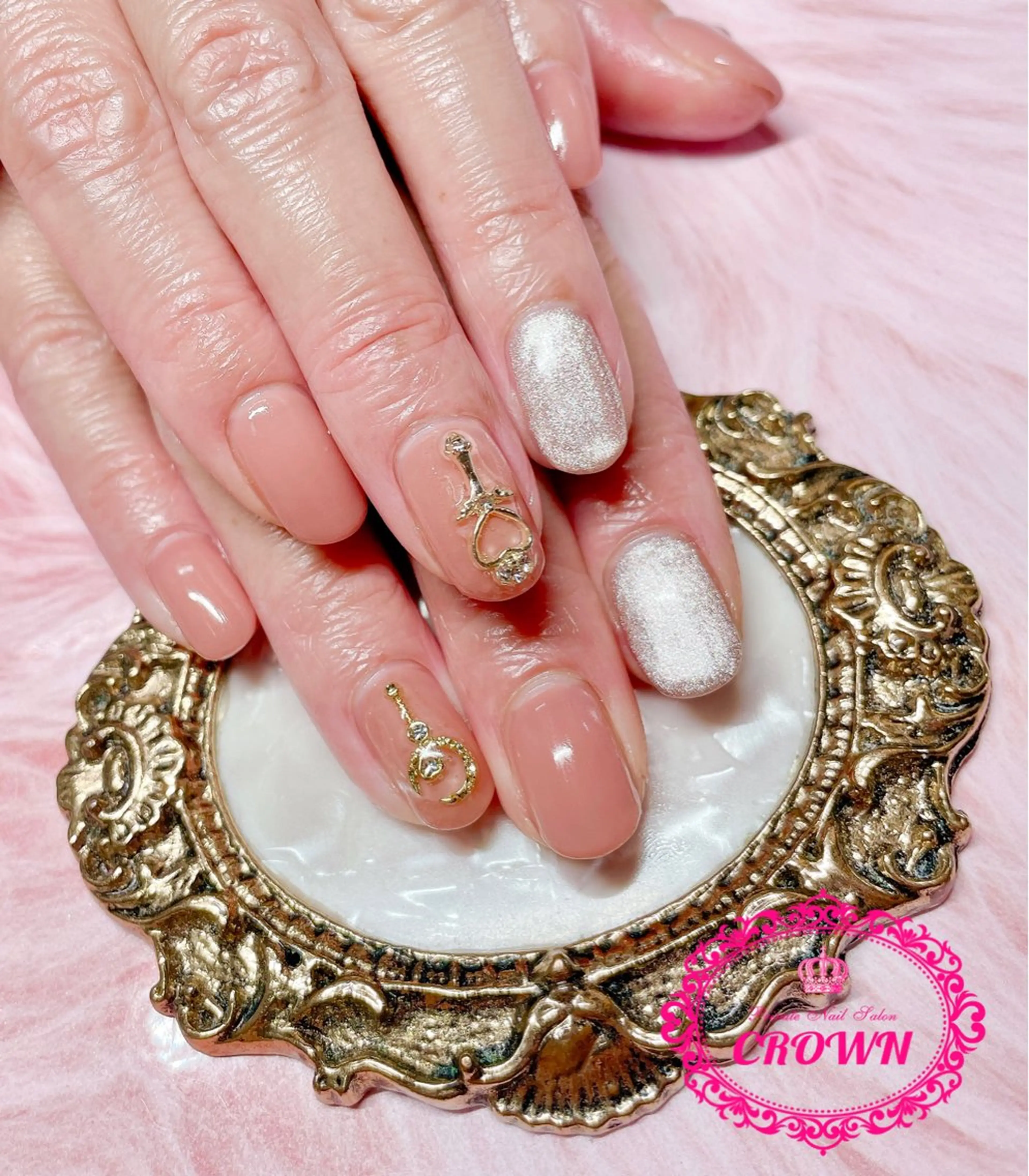 ネイル CROWN プライベートサロンのネイルデザイン