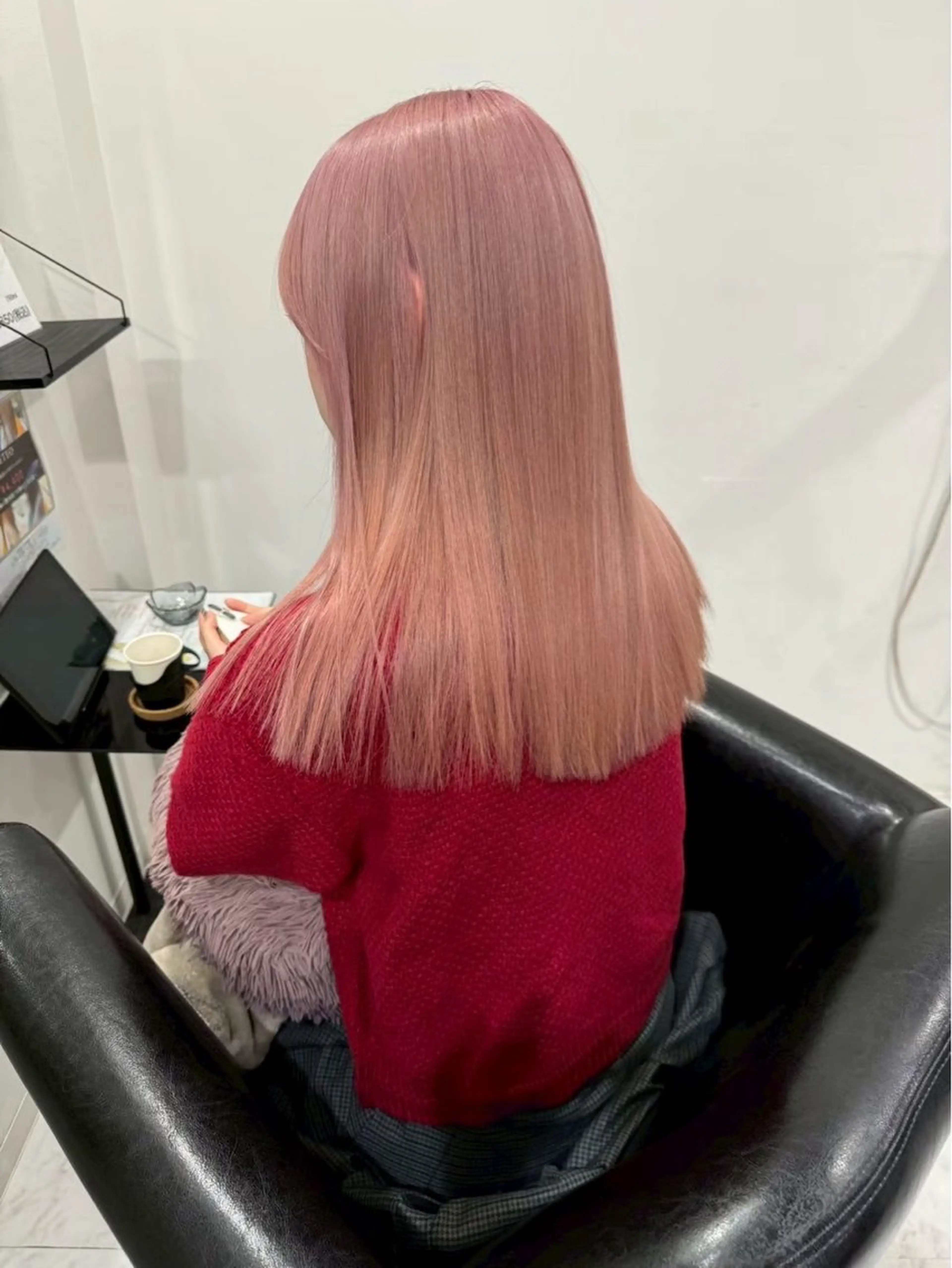 リタッチブリーチオンカラー🌈＋うる艶トリートメント✨️の写真