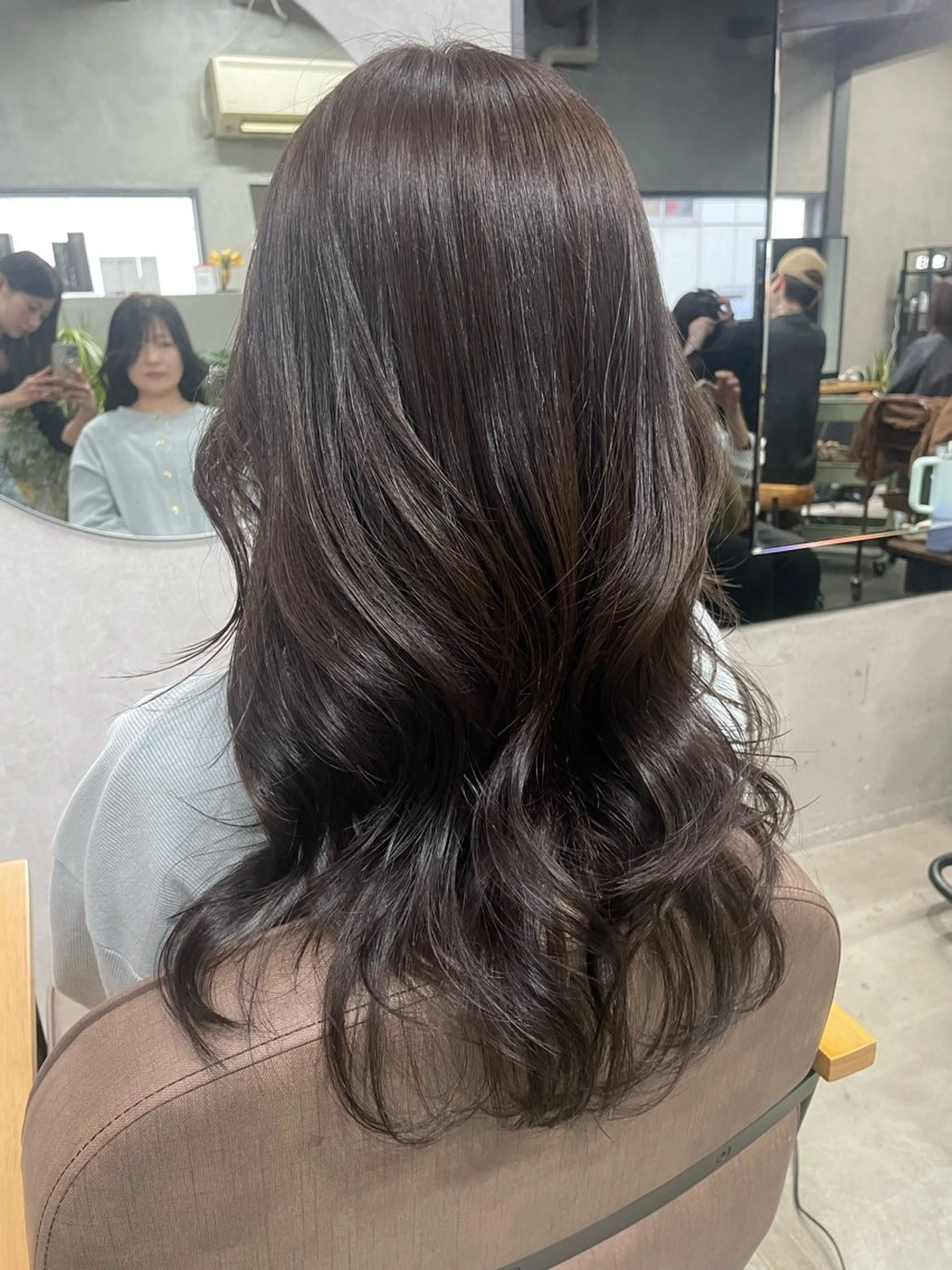 ロング カラー レイヤーカット AIRI layer cut hairのヘアスタイル