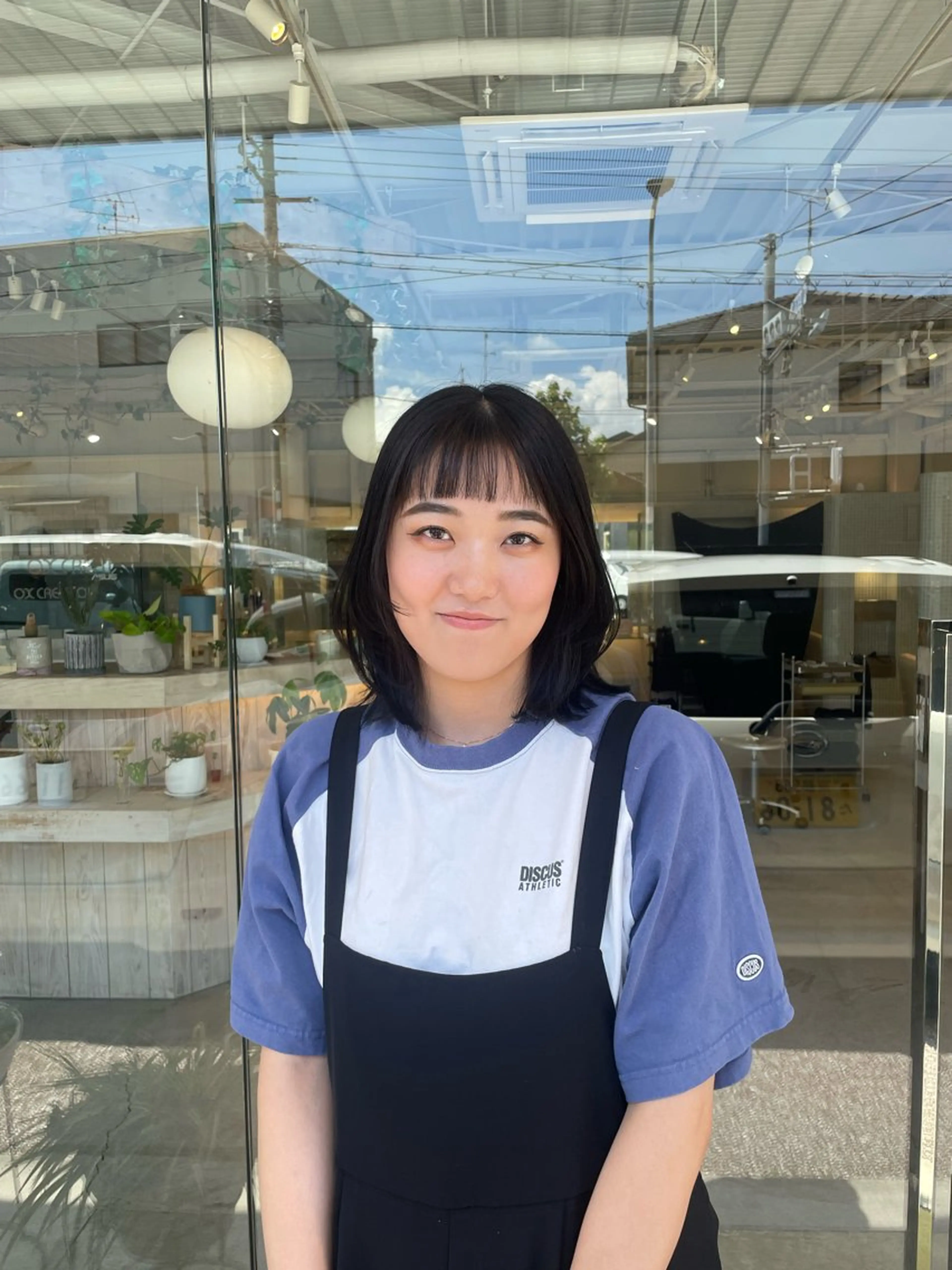 ミディアム カラー レイヤーカット/ マリアのヘアスタイル