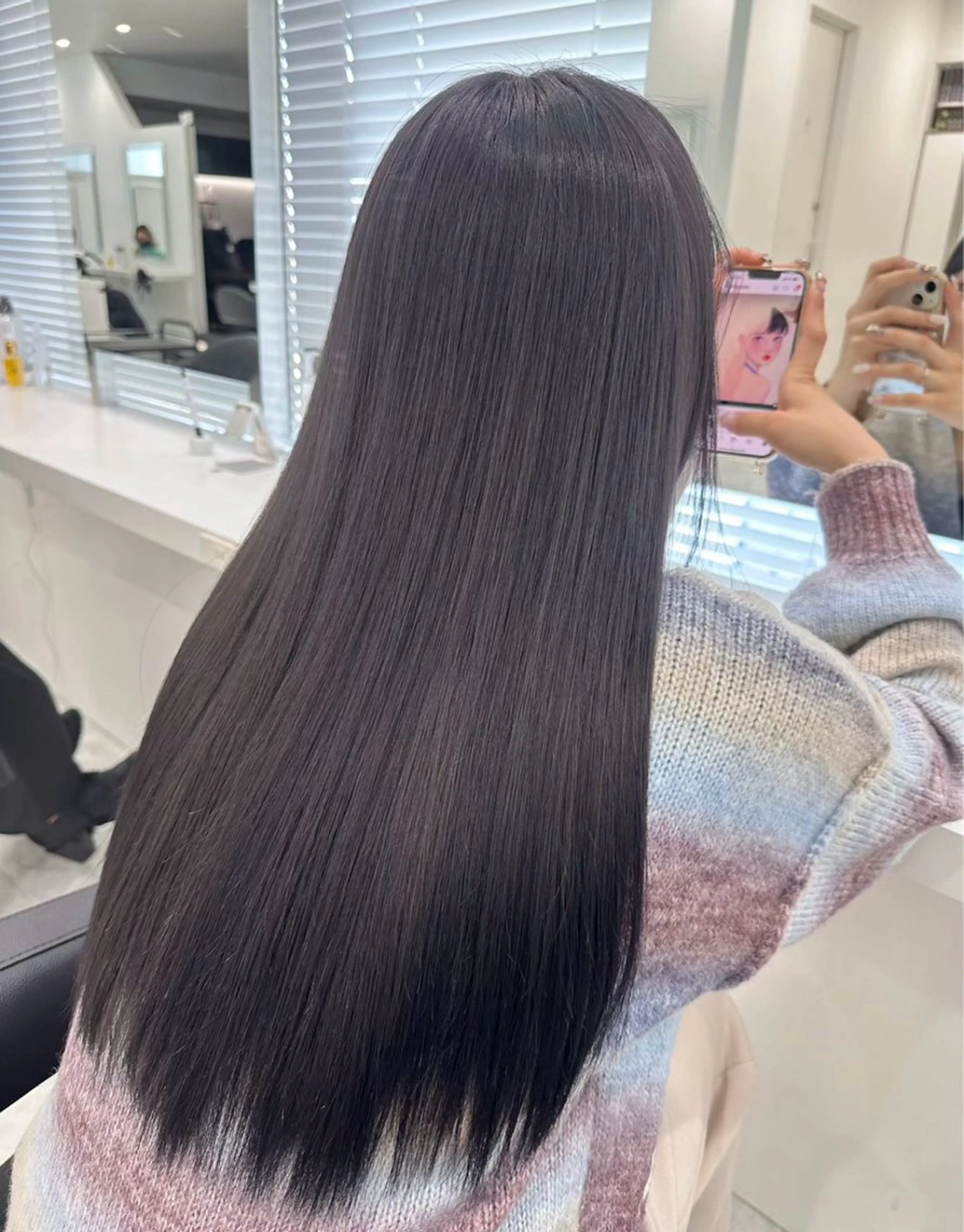 ロング パーマ ヘアアレンジ 髪質改善 縮毛矯正 ストレートパーマ カット 縮毛矯正 トリートメント 🩵ダメージレス艶感 ハイトーン🩷のヘアスタイル
