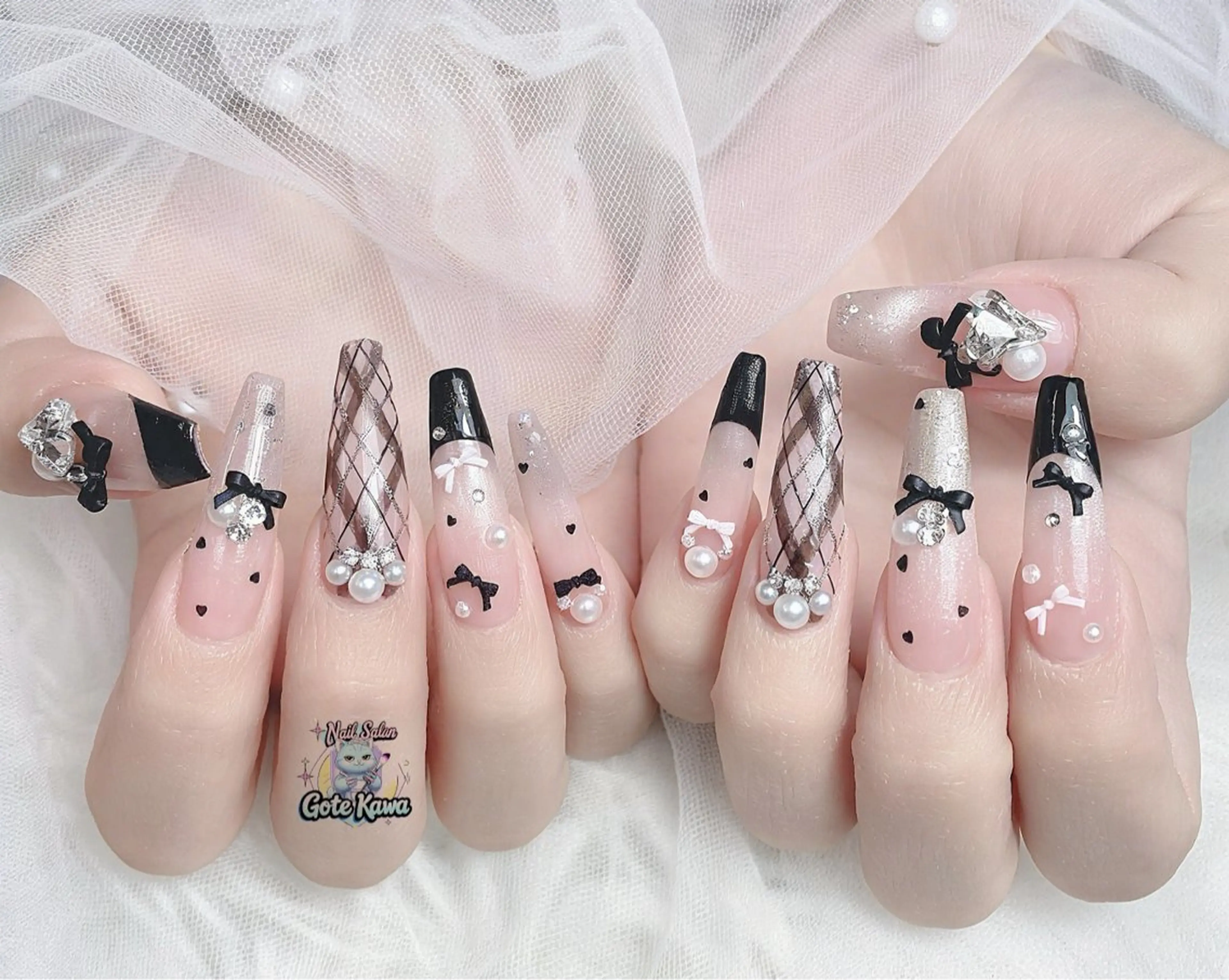 ネイル フレンチネイル リボン ワンホンネイル ハンドネイル ハンドケア Gote Kawa nail salonのネイルデザイン