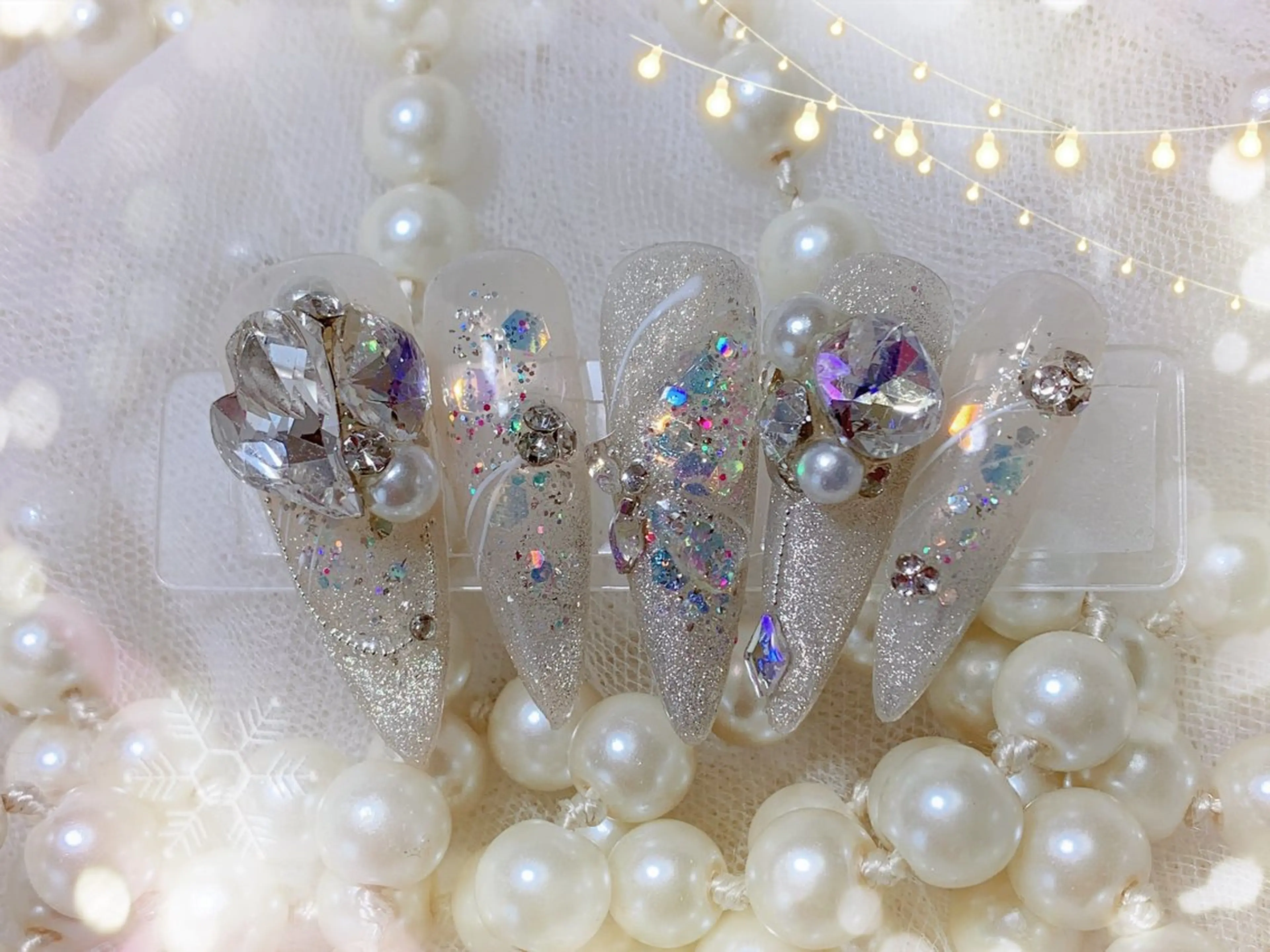 ネイル フットネイル ジェルネイル 韓国ネイル ラメ(グリッター) ラメグラデーション ハンドネイル ネイルサロンAiri 長さ出し·シンプルのネイルデザイン