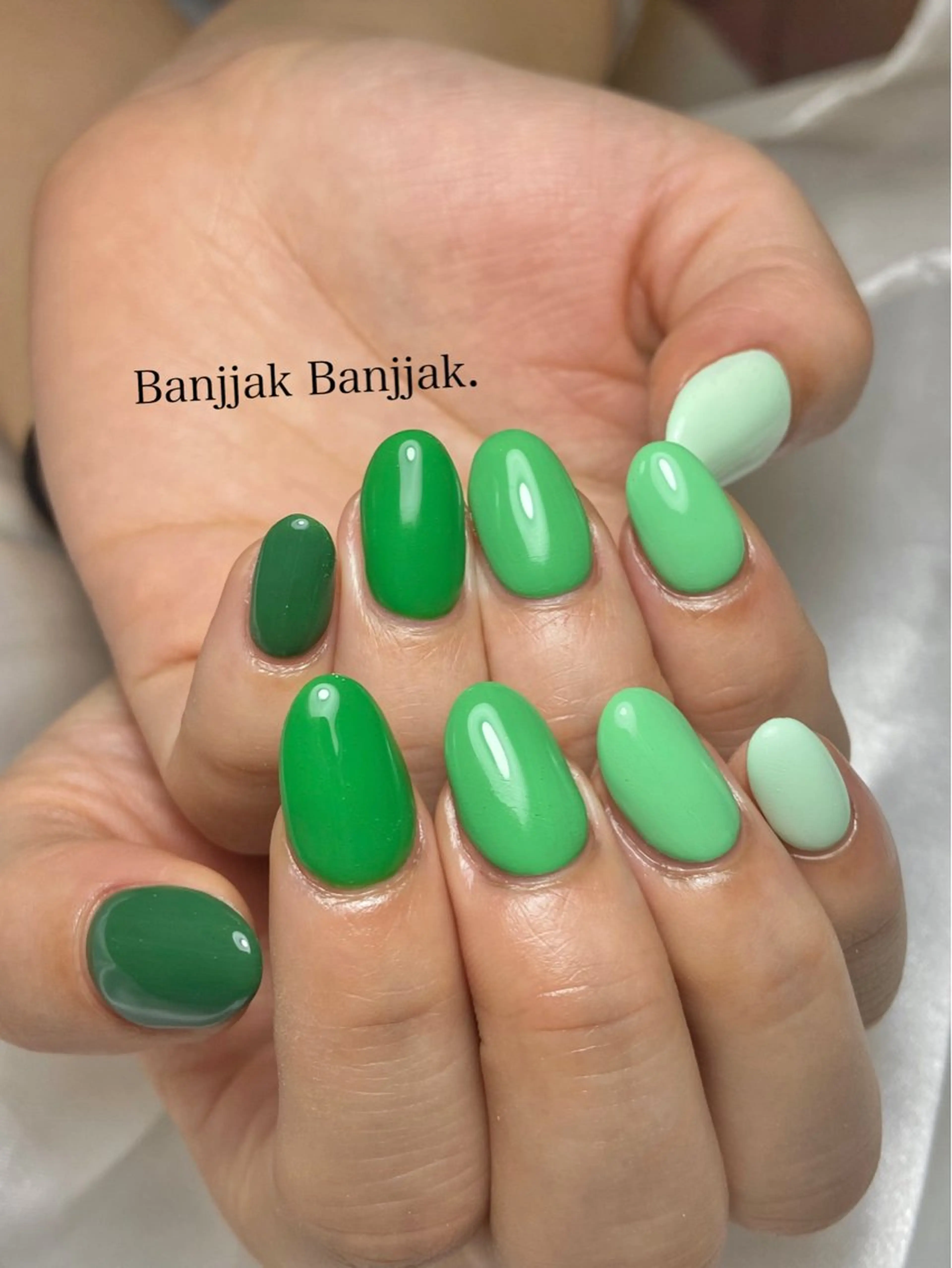 ネイル ハンドネイル パンチャパンチャ ネイルサロンのネイルデザイン