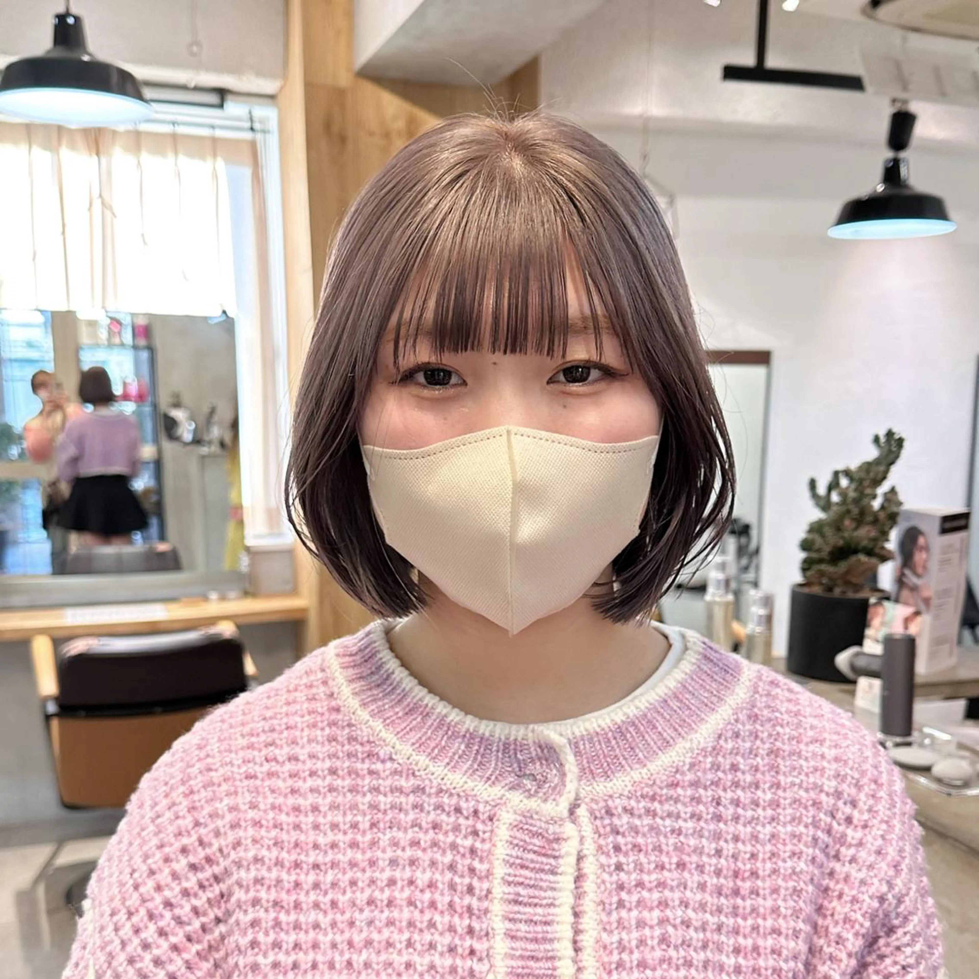 ショート カラー ブリーチ 透明感カラー グレージュ ヘアカラー 縮毛矯正 トリートメント 艶カラー 🤍🫧/makoのヘアスタイル