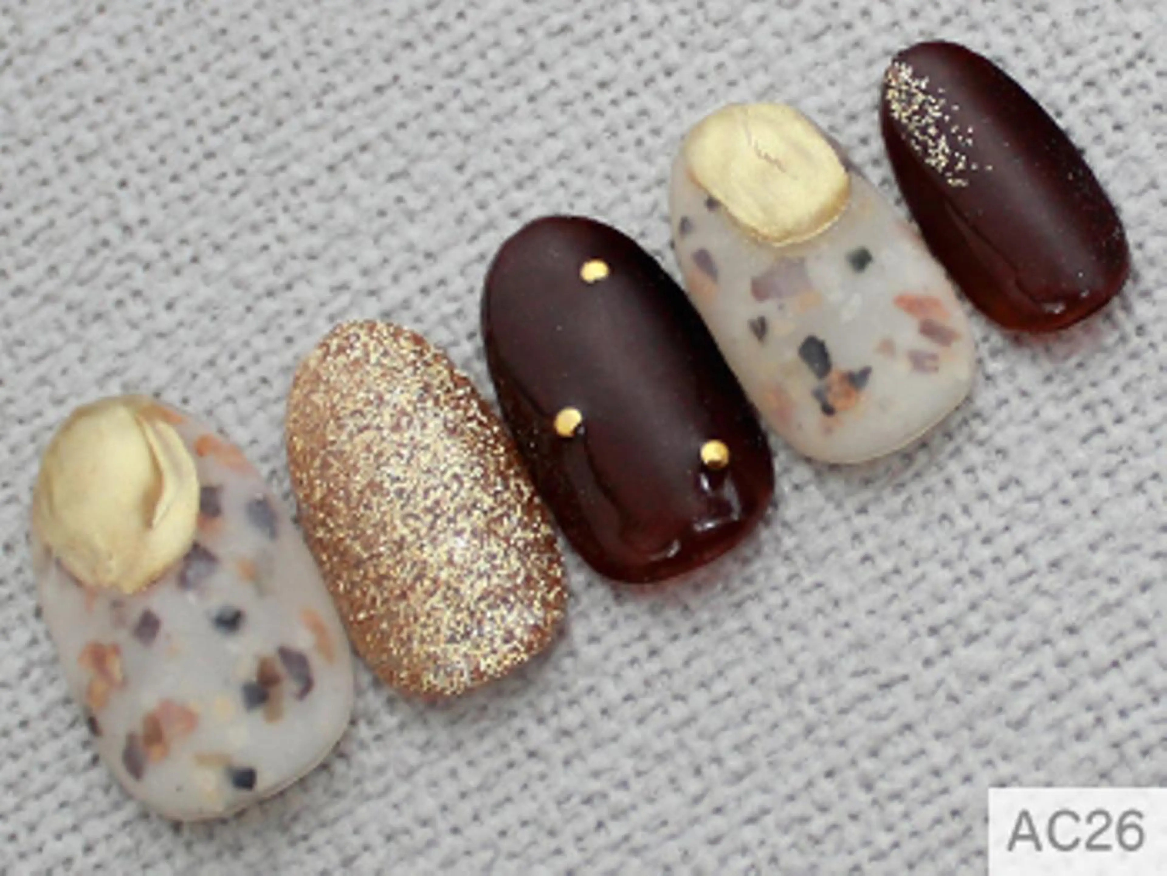 ネイル ジェルネイル マグネットネイル 🤍 Janのネイルデザイン