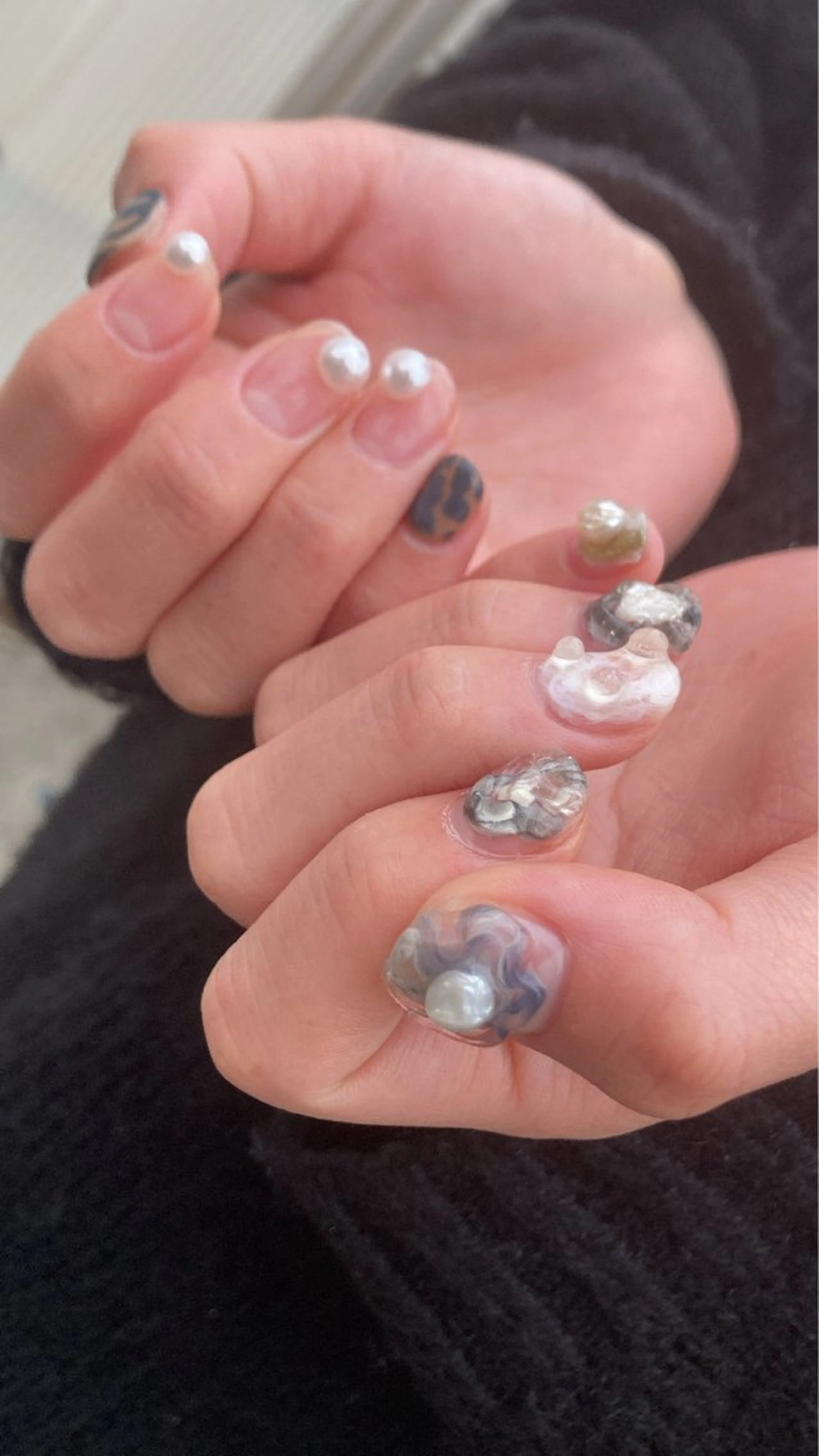 ネイル nailsalon hue所属・小山 羽奈のネイルデザイン