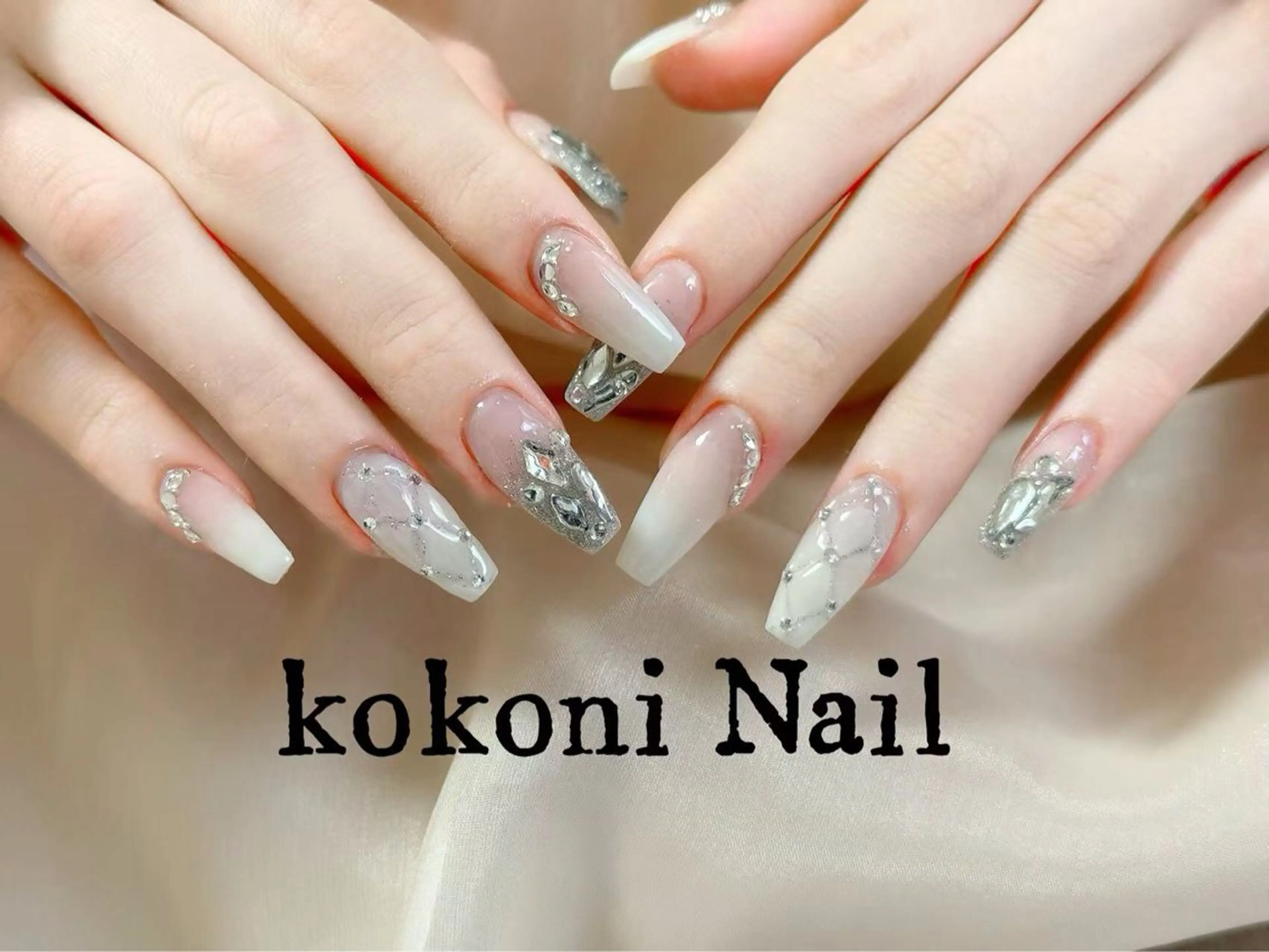 ネイル ハンドネイル 小 雨のネイルデザイン