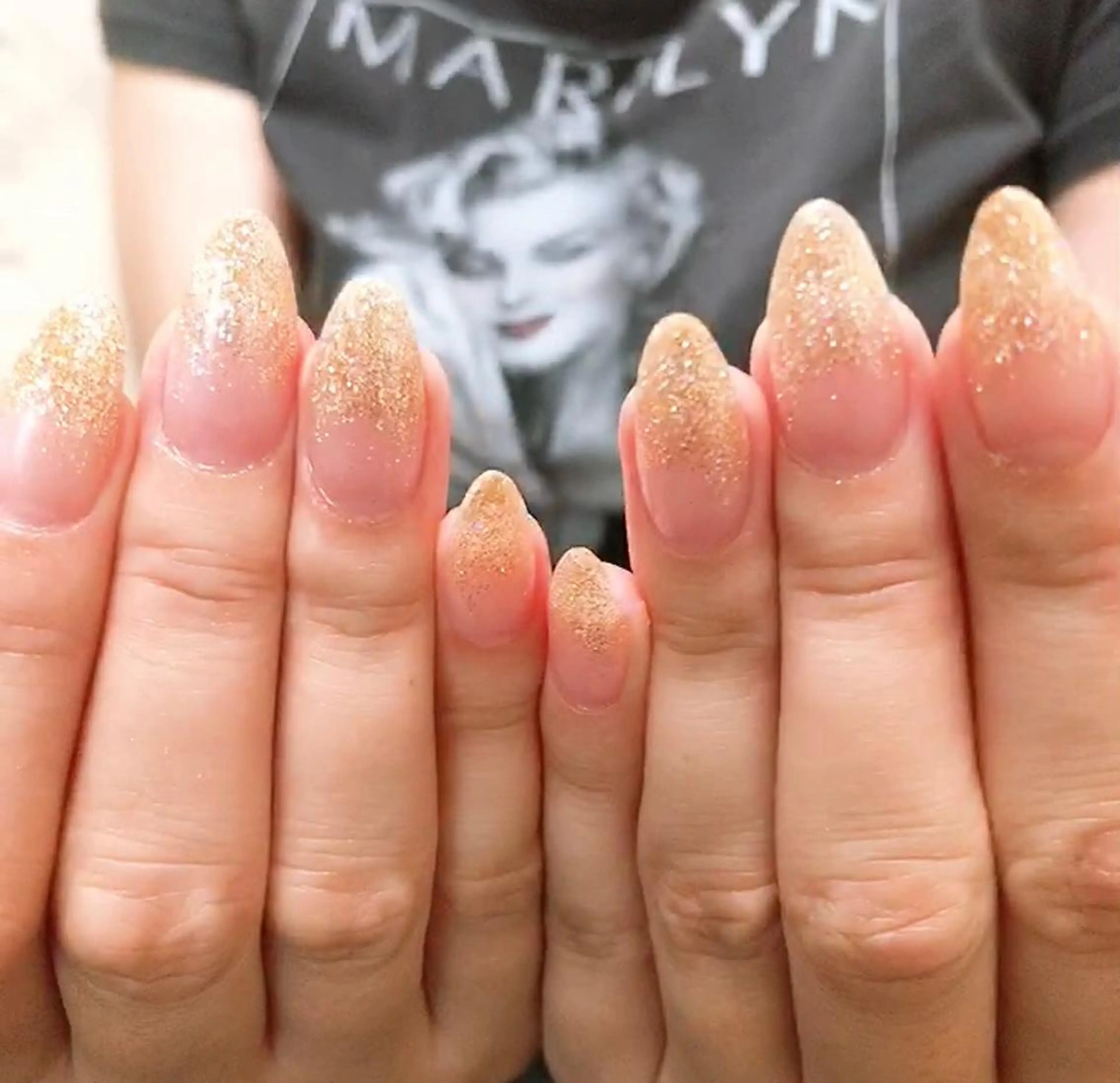 ロング ネイル 神崎 千秋のネイルデザイン