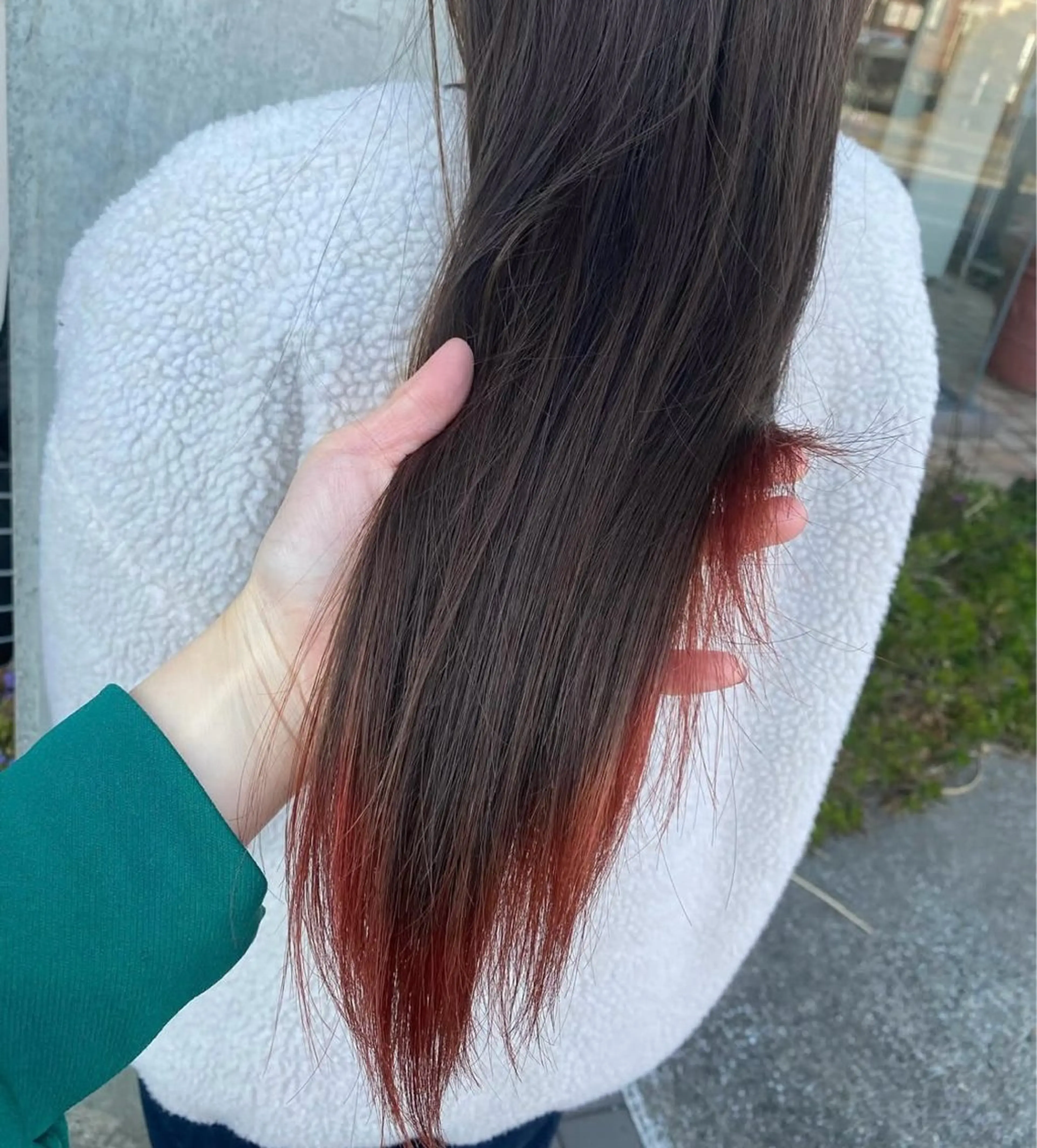 🥣カラー＋ポイントブリーチ　　　　　　　【インナーカラー、裾カラー、ヘムラインカラーなど】の写真