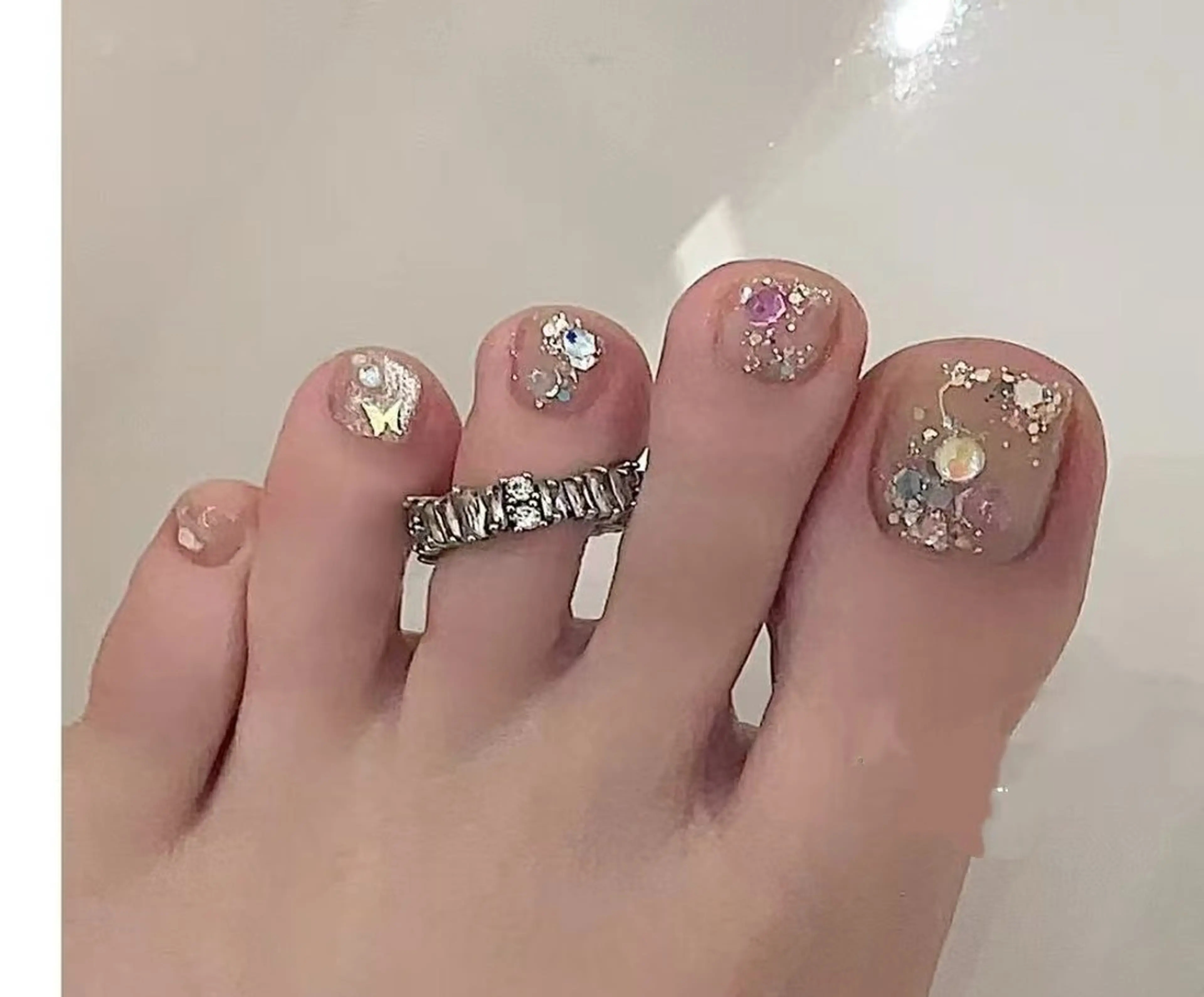 ネイル オーロラネイル フラワーネイル フットネイル フレンチネイル ジェルネイル フットネイル BabyYouMi nailのネイルデザイン