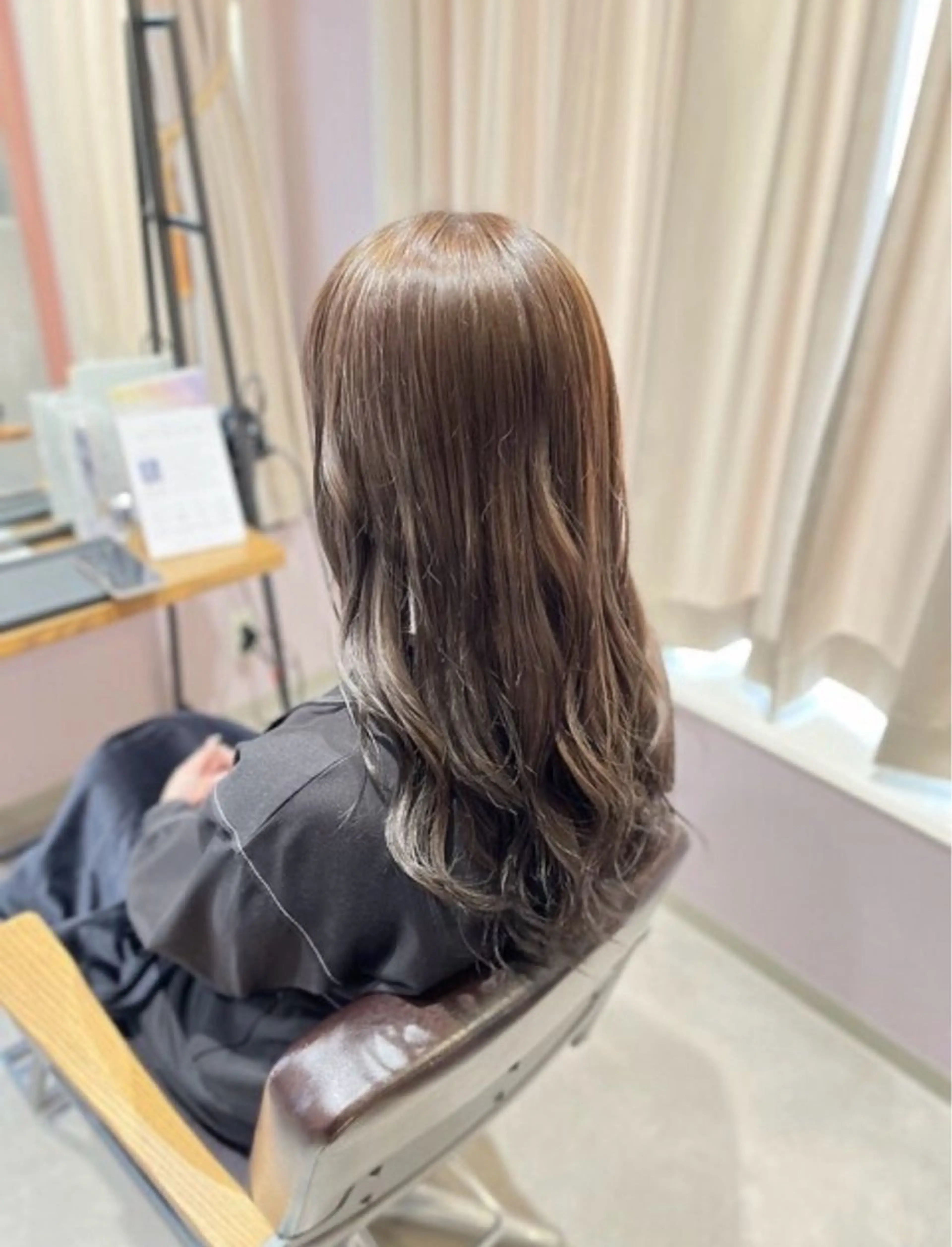 カラー 梶 瑞希のヘアスタイル