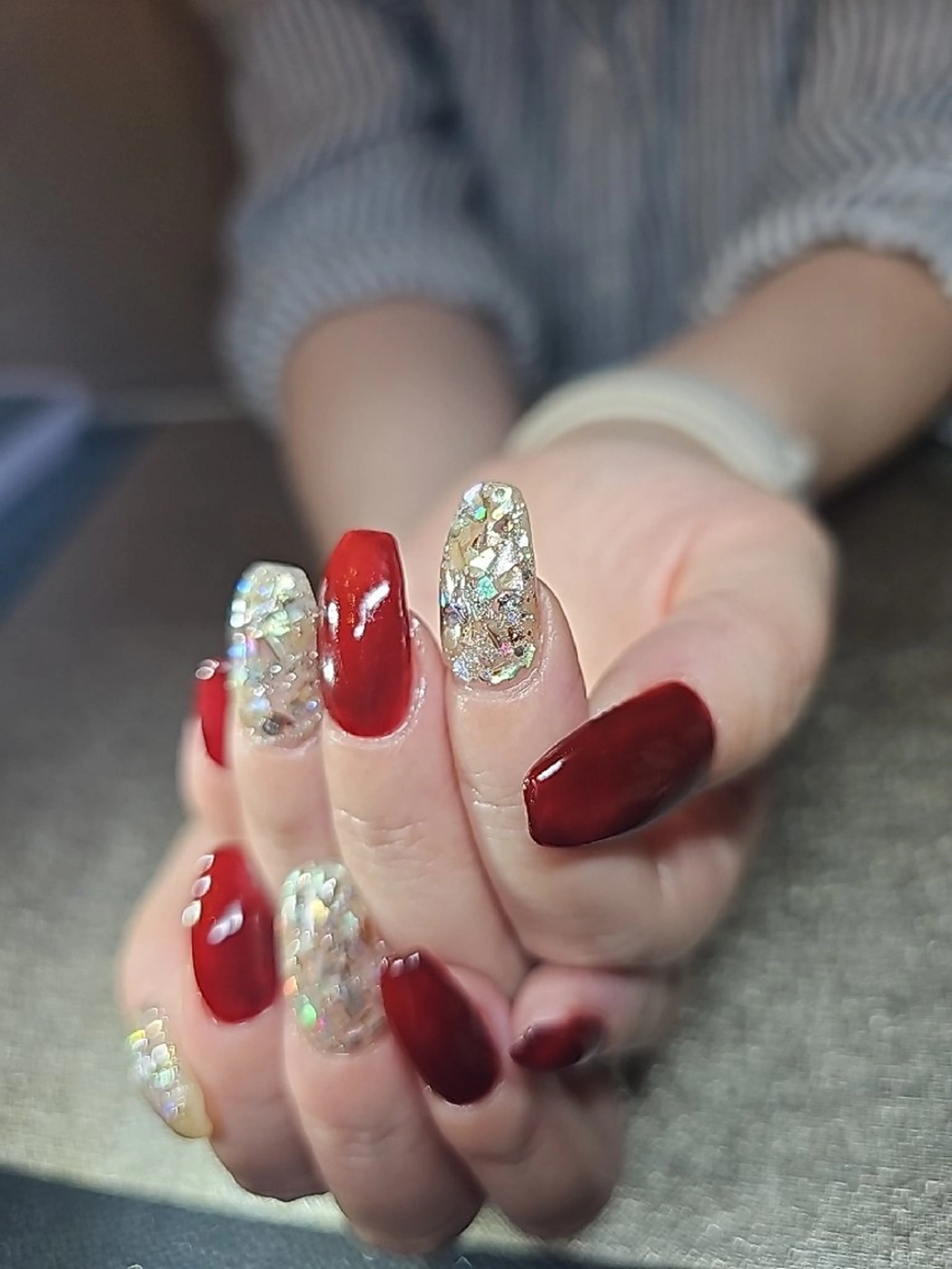 ネイル ボルドー キラキラネイル salon de Princess所属・salon de  Princessのネイルデザイン