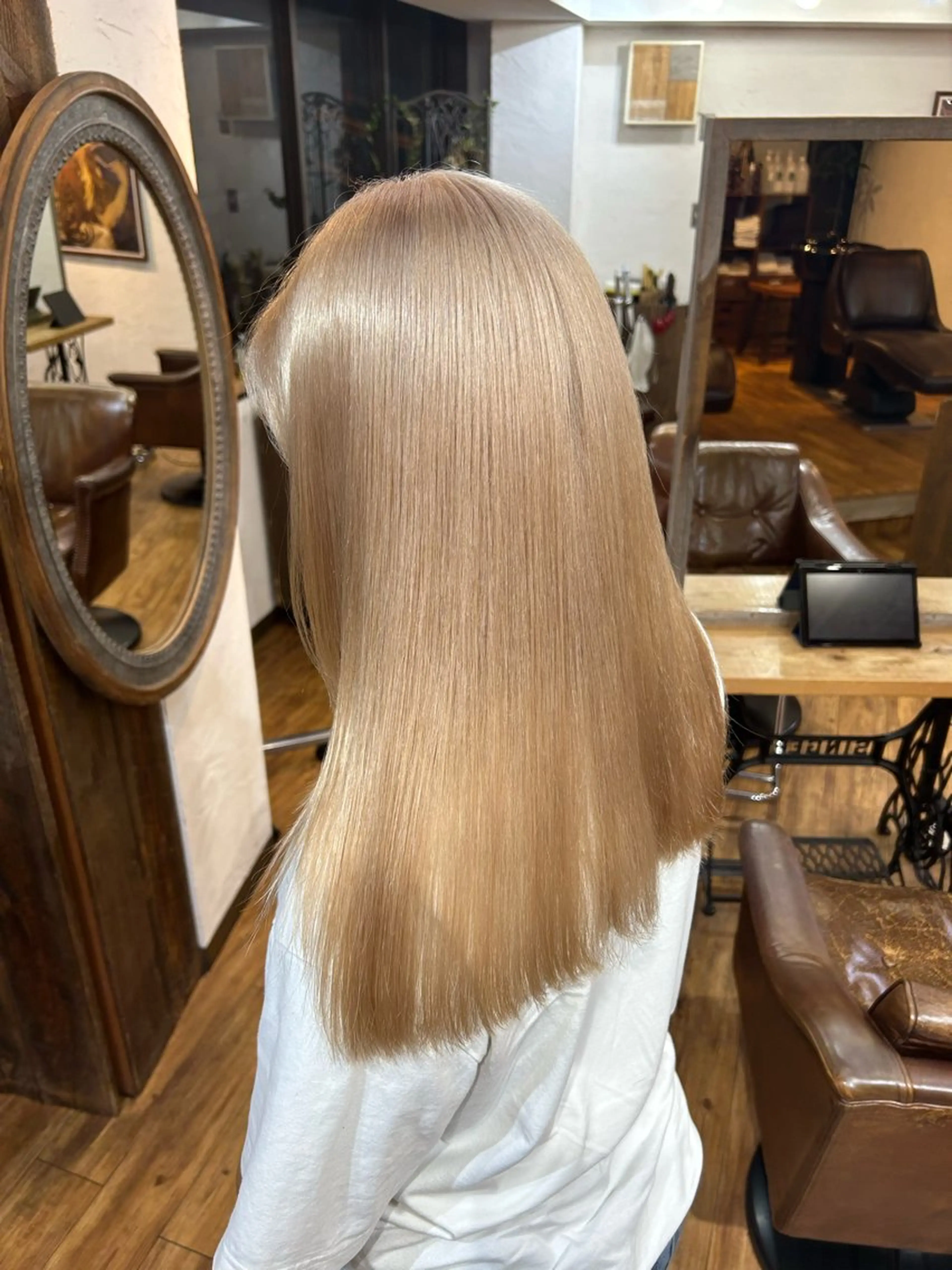 ロング カラー ヘアアレンジ ブリーチ ダブルカラー ハイトーンカラー カット ヘアカラー トリートメント 180° OneEightyDegrees 中目黒所属・Himari 【ハイトーンカラー】のヘアスタイル