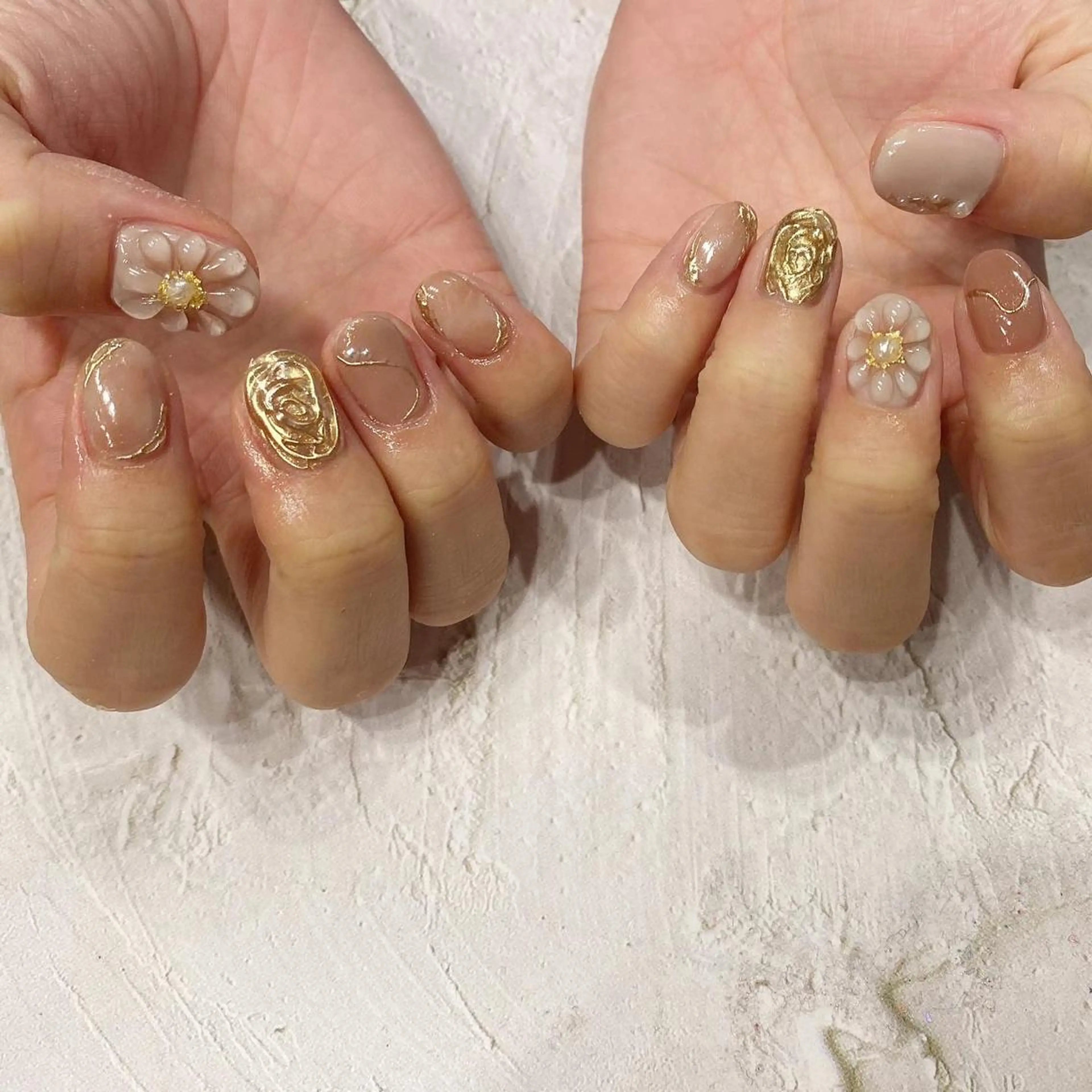 ネイル 韓国ネイル ミラーネイル ニュアンスネイル ぷっくりネイル ワンホンネイル ハンドネイル melu所属・melu yukikoのネイルデザイン