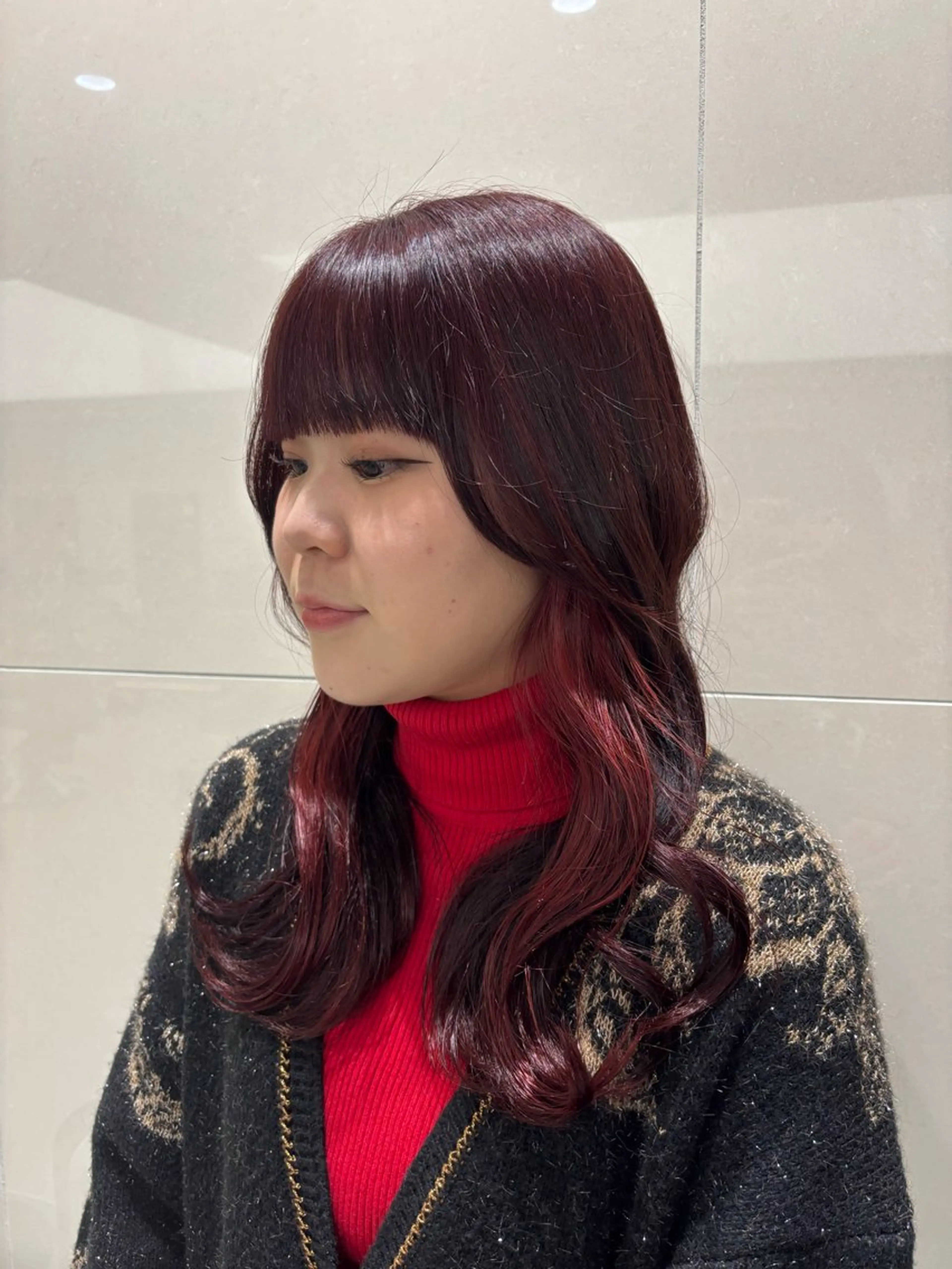 ロング Zina 新宿所属・西山 奈那のヘアスタイル