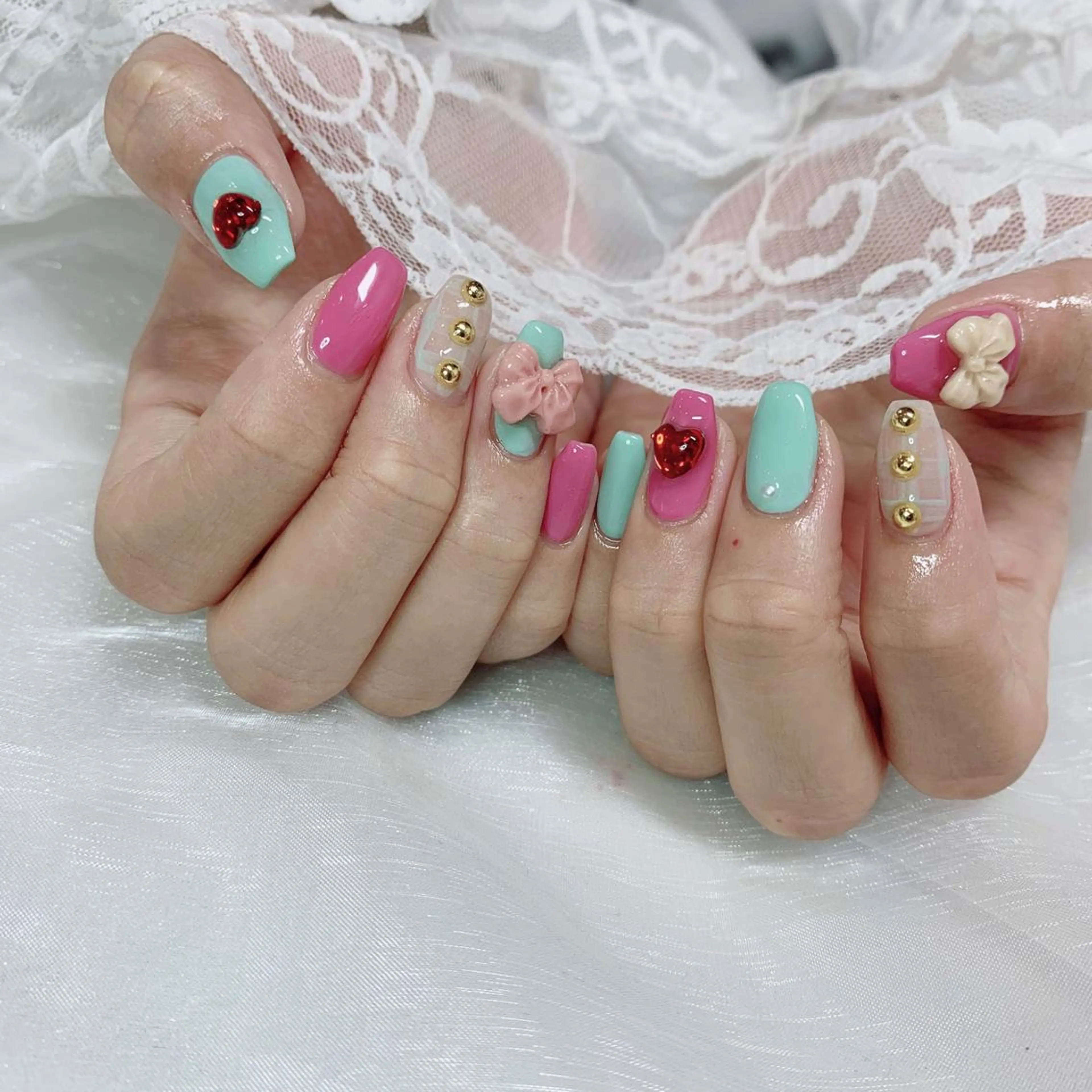 ネイル ハンドネイル La neige* yuki 🥯🍑のネイルデザイン