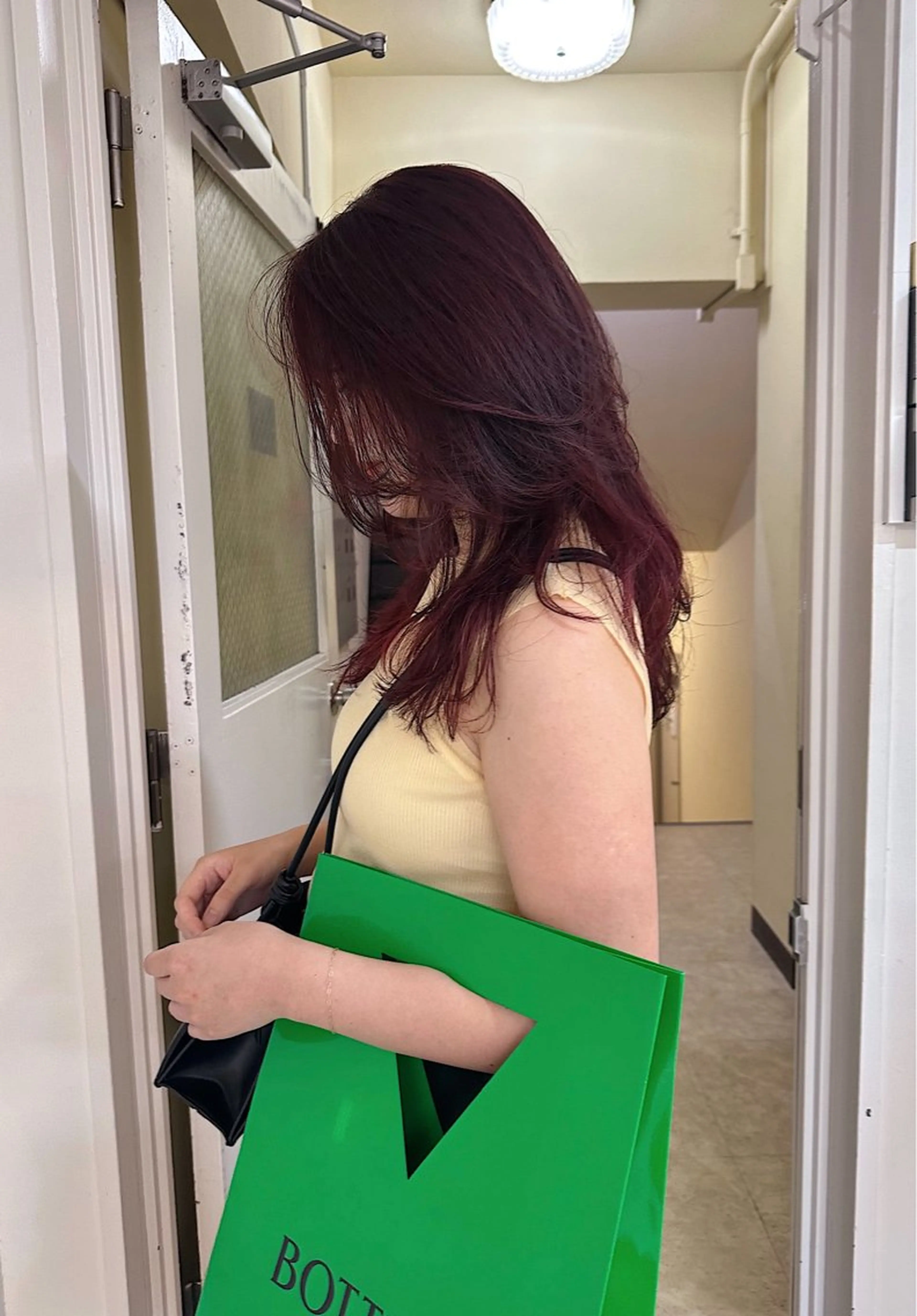 セミロング カラー カシス ピンクカラー FavyS「フェイヴィーズ」所属・竹中 彩音のヘアスタイル