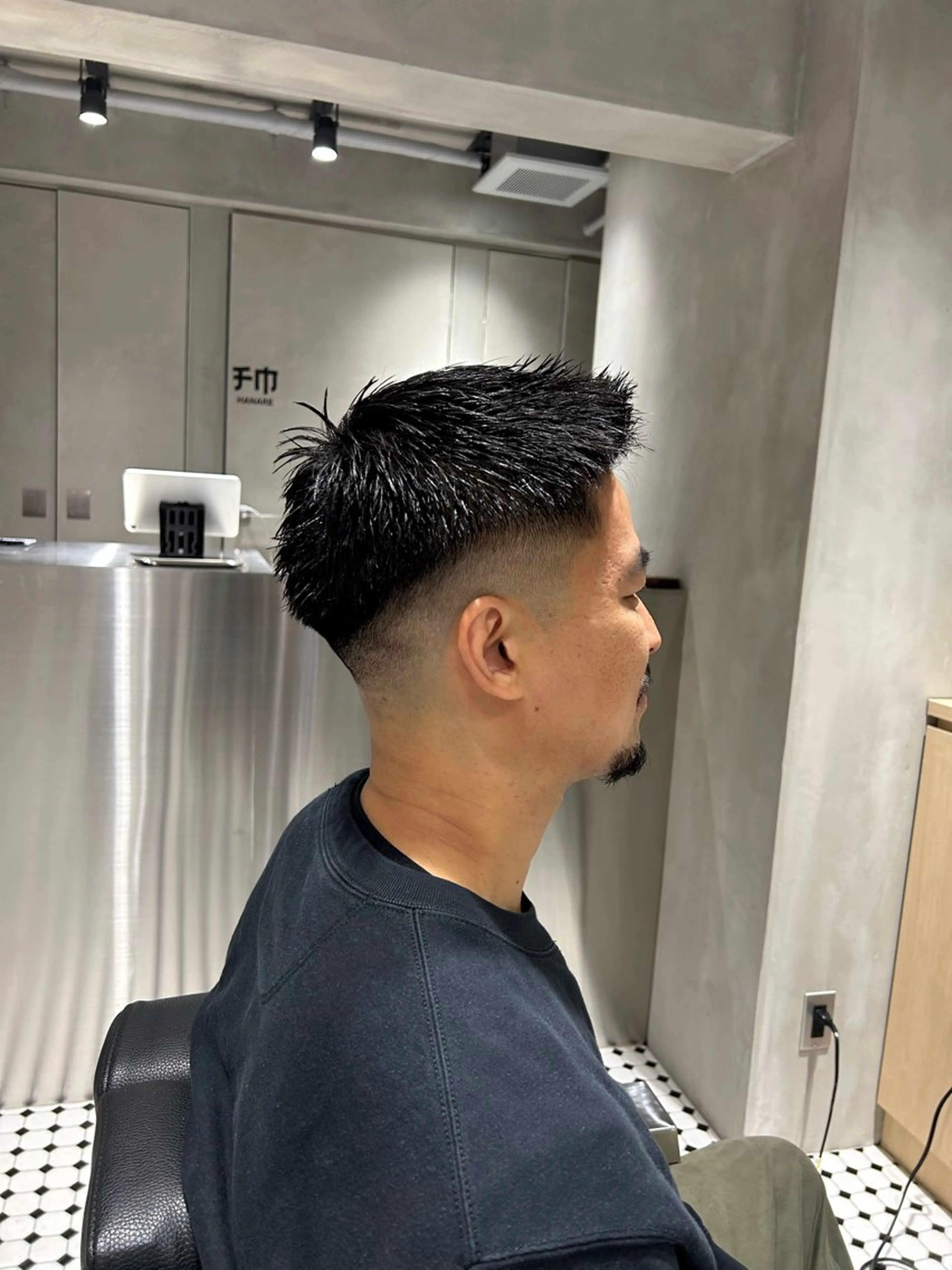 ショート カット 【明大前フェード/ メンズパーマ/岳】のヘアスタイル