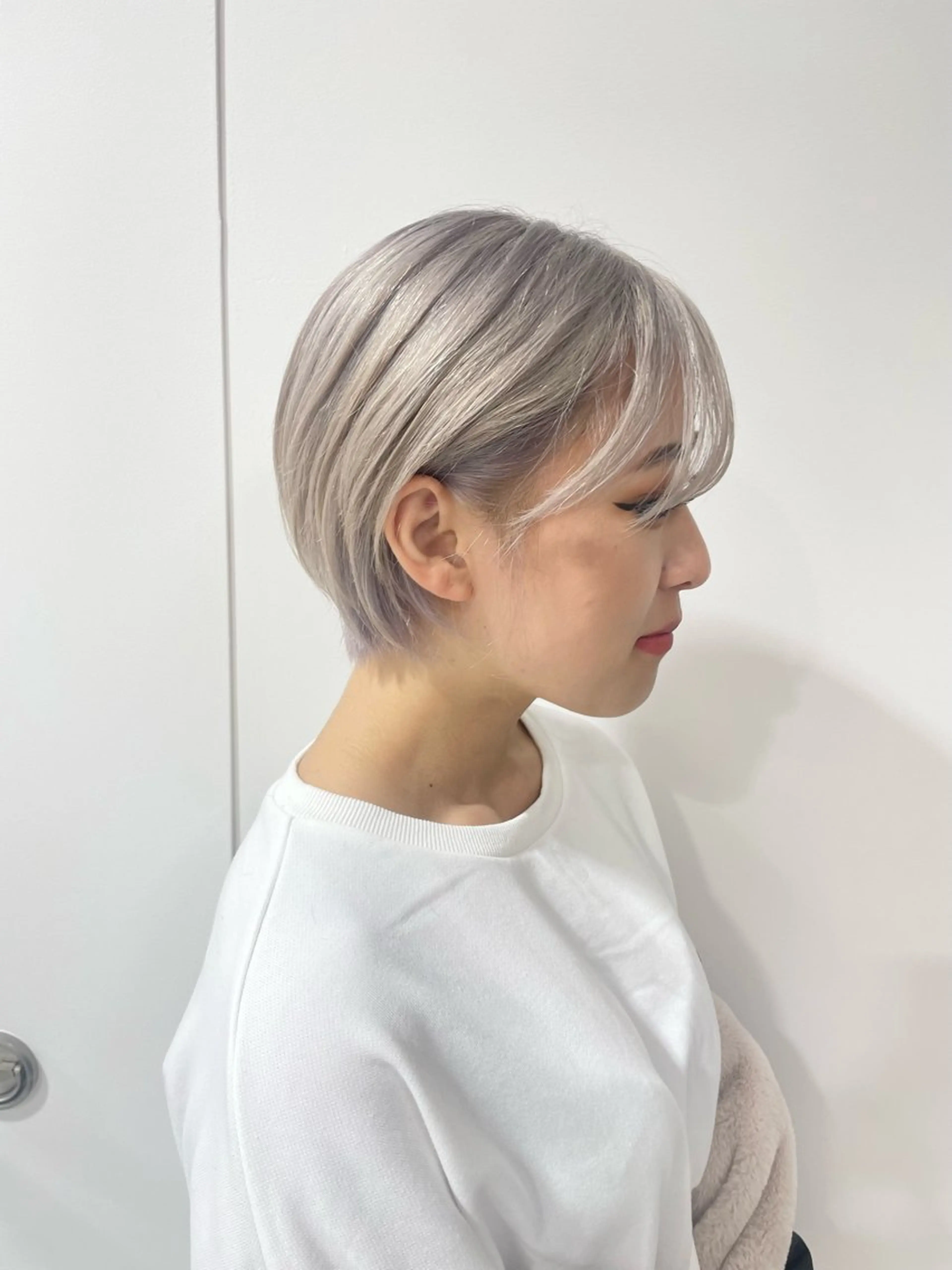 ショート カット ヘアカラー トリートメント 🦋艶髪ハイトーン / Mio🦋のヘアスタイル